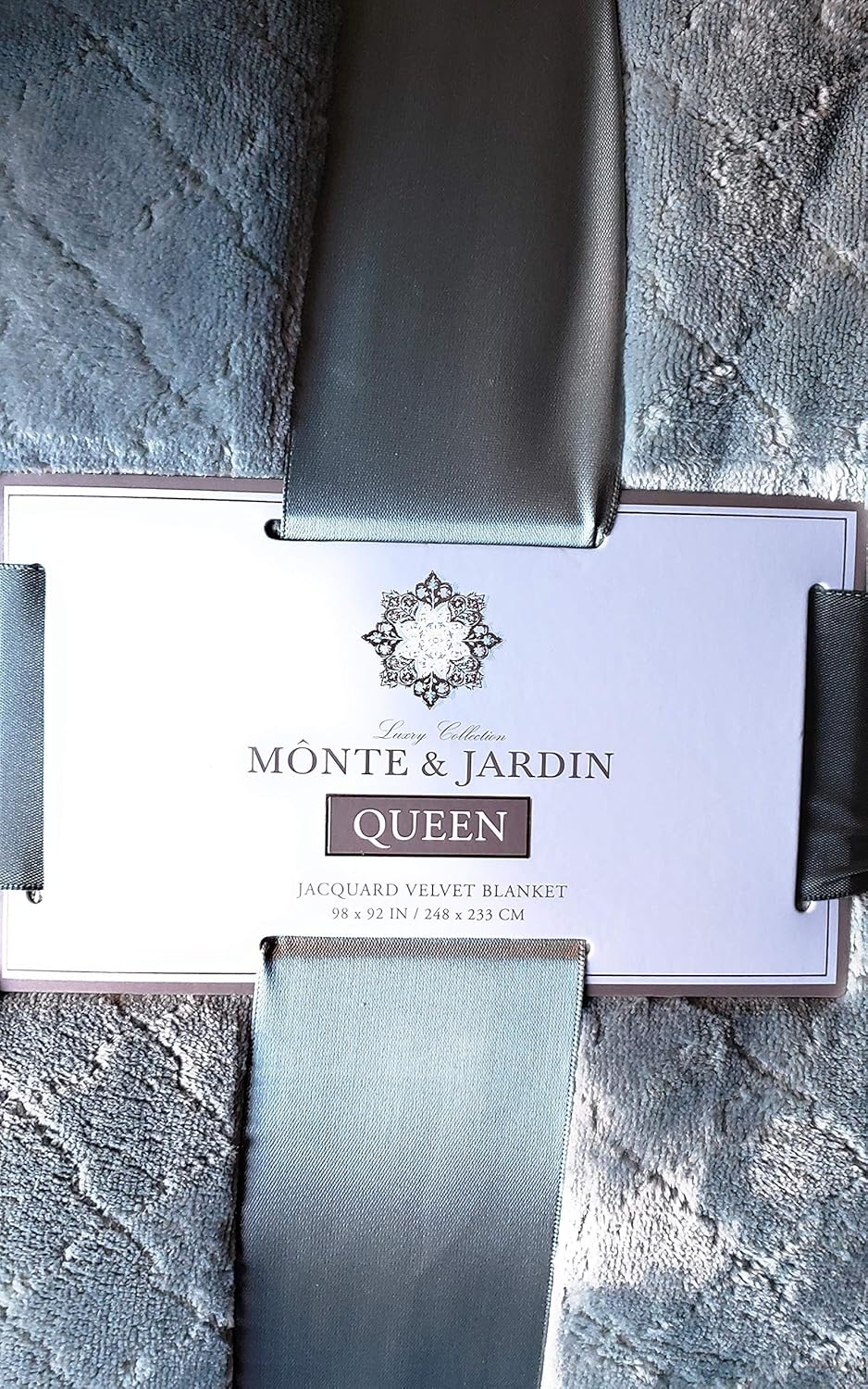 Monte & Jardin Jacquard Velvet Blanket Blue Queen Home