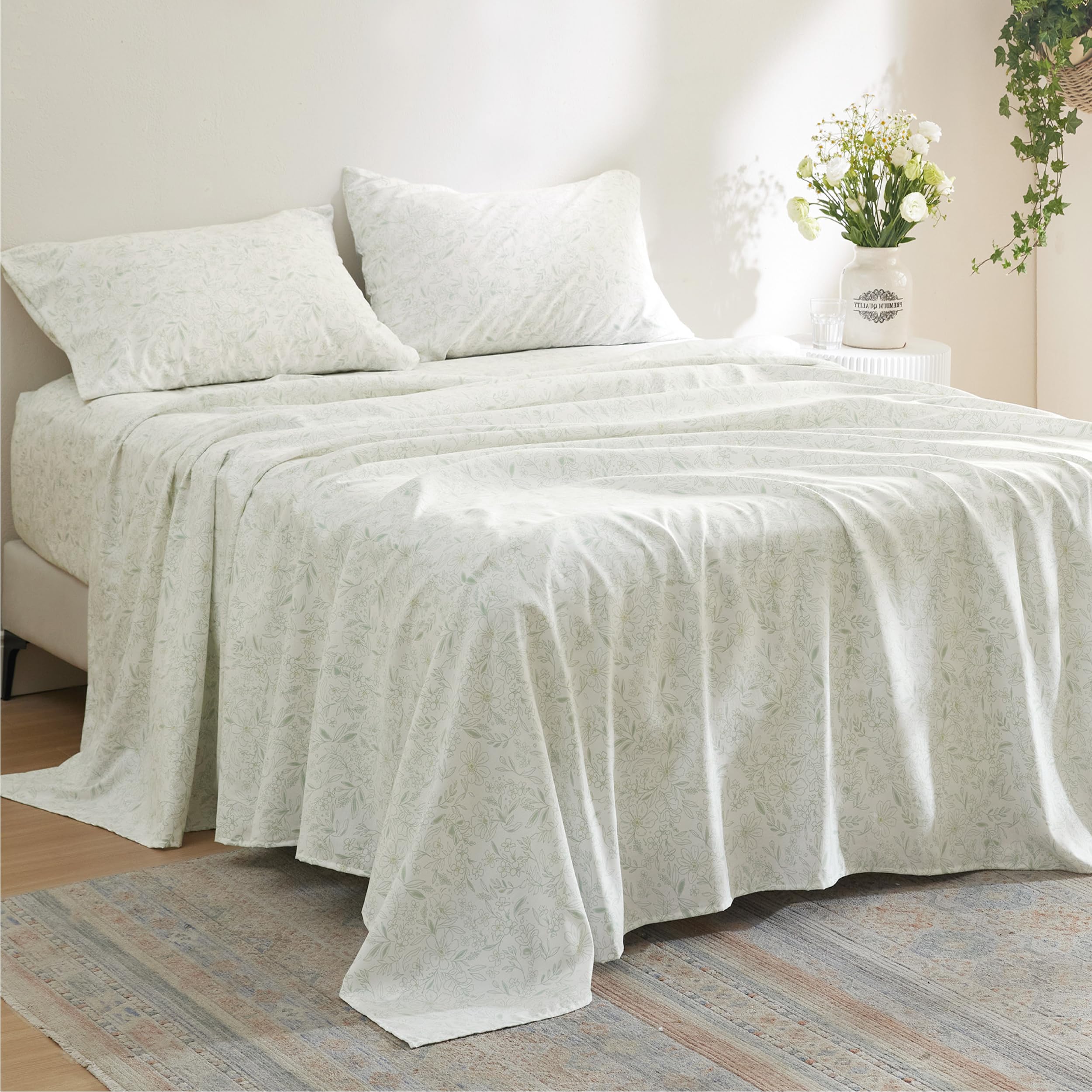 BedsureKing Size Sheets Set - Extra Soft Comfy Floral Sheets, 4 Pieces Printed Bedsheets, Smooth & Breathable Hotel Bedding Bedsheets, Easy Care, Flowers, King