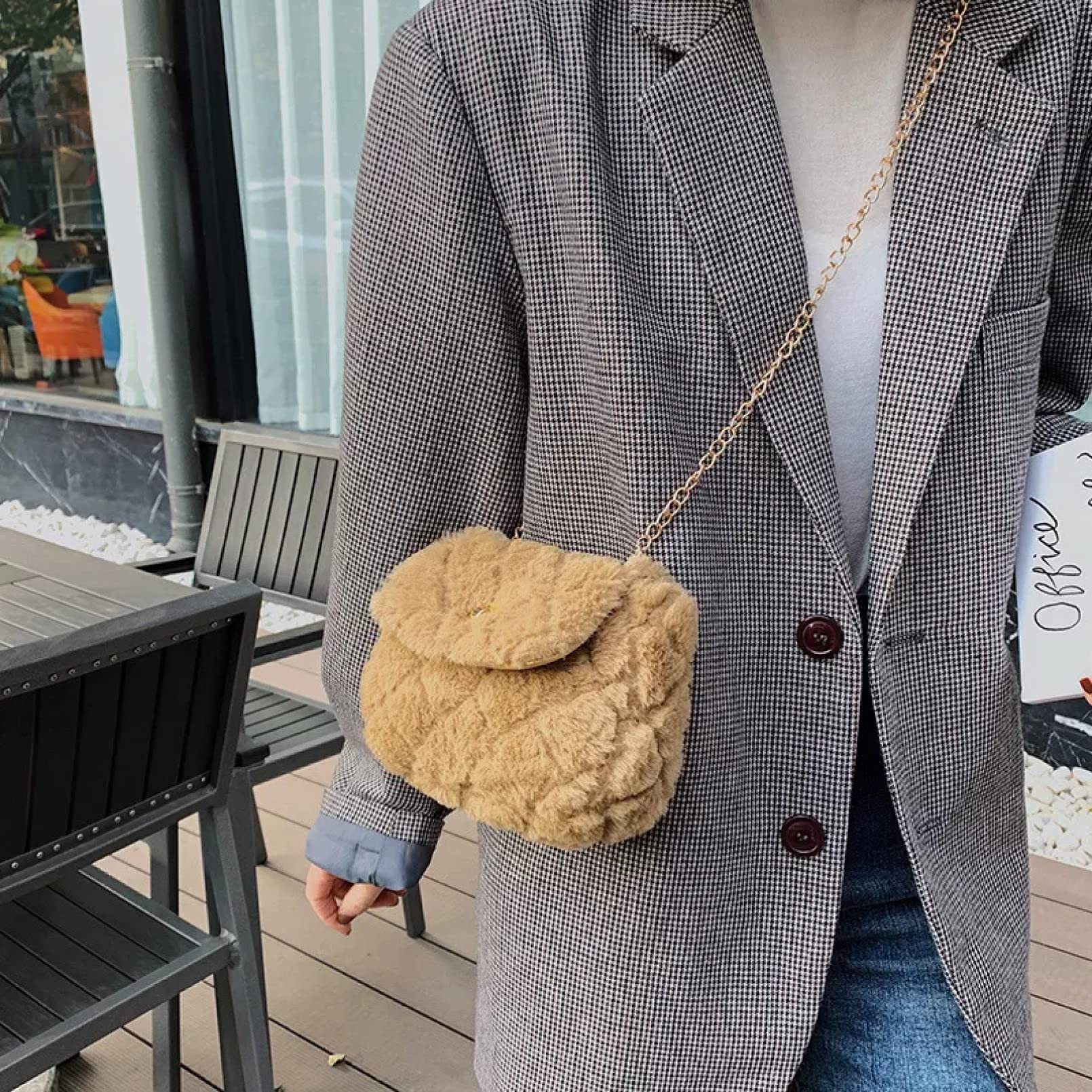 BAJIE Mini bolso de las mujeres Otoño e Invierno El mismo Estilo Pequeño Bolsa de Pelo Mujeres Invierno Tendencia Messenger Bag Moda Diamante Cadena Bolsa