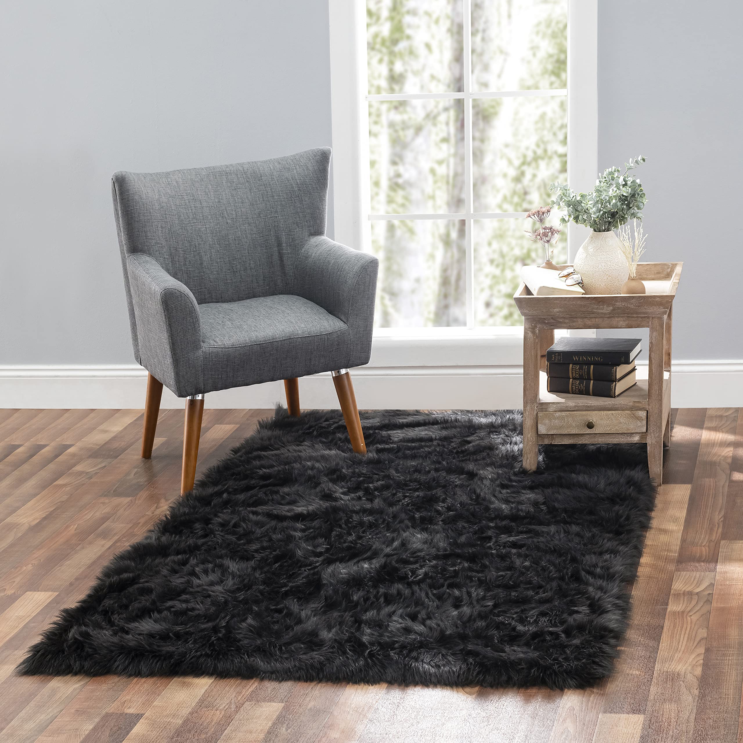 Silky Soft Faux Fur Rug, Sheepskin Area Rug, Shaggy Rug for Living Room, Bedroom, Kid's Room, or Nursery, Home Décor Accent, Machine Washable with Non-Slip Backing (Black, Rectangle (4'x6'))