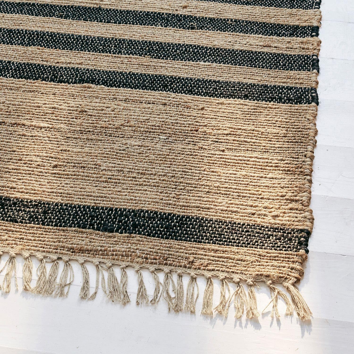 Loberon Teppich Orgeval, beige | mit Hübschen Fransen, Garngefärbte Streifen, Natürlicher Look, Wohntextilien, Wohn-Accessoire, Hanf