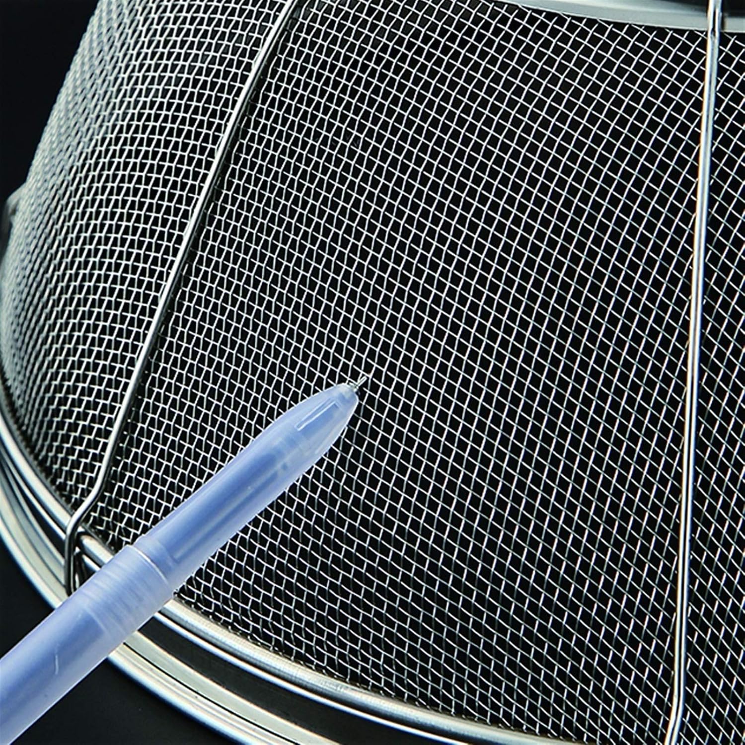 Draining Rack Stainless Steel Colander is Used for Sieving Sifting Filtering Rinsing Steaming and Cooking Round Stainless Steel Drain Rack Drainage Rack(24.5cm)