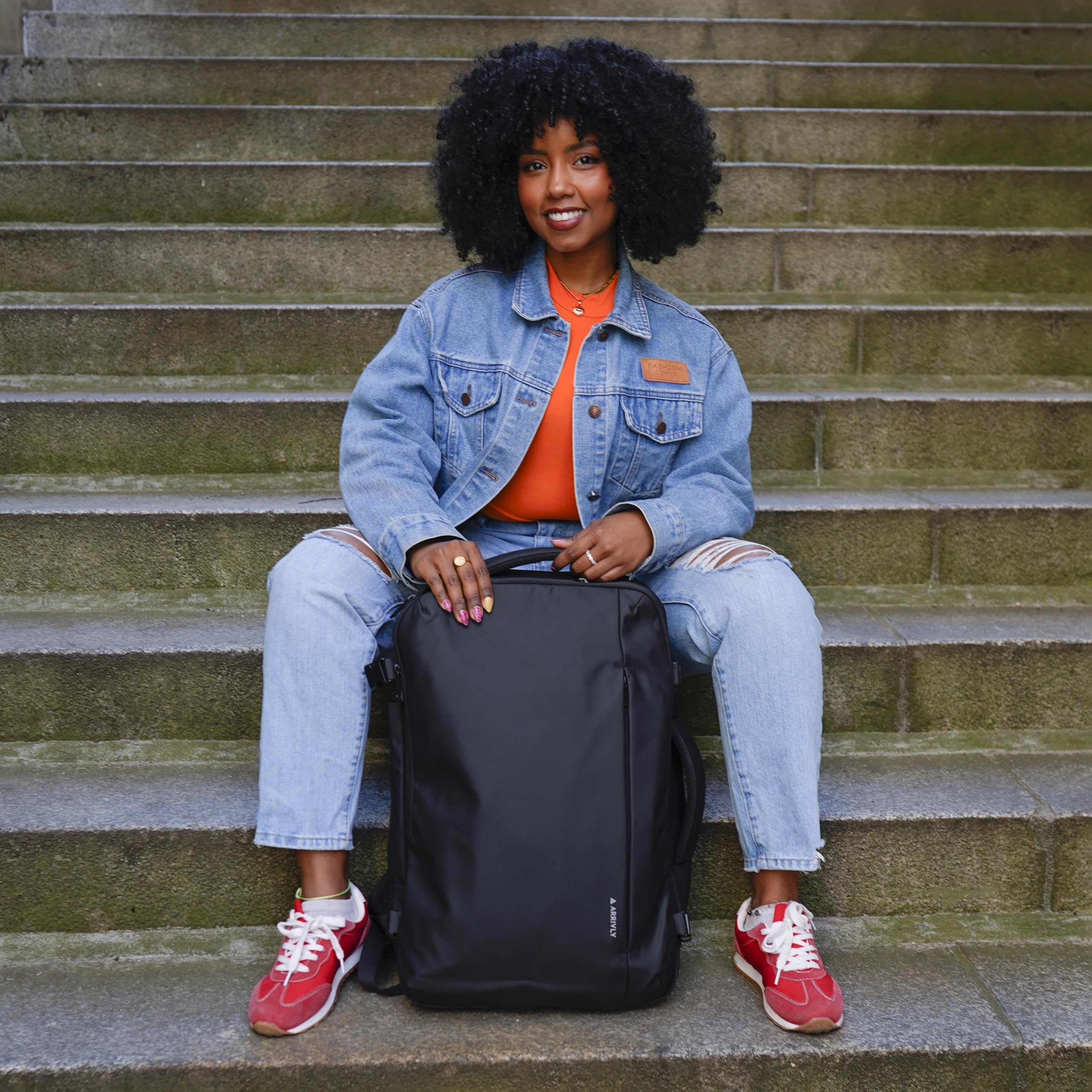 Arrivly Mochila para Portátil y Viaje para Mujer y Hombre - Impermeable de Equipaje de Mano Avión con Compartimento Laptop - para Trabajo, Universidad y Viajes (Allrounder Y Pro, 15.6 Pulgadas)