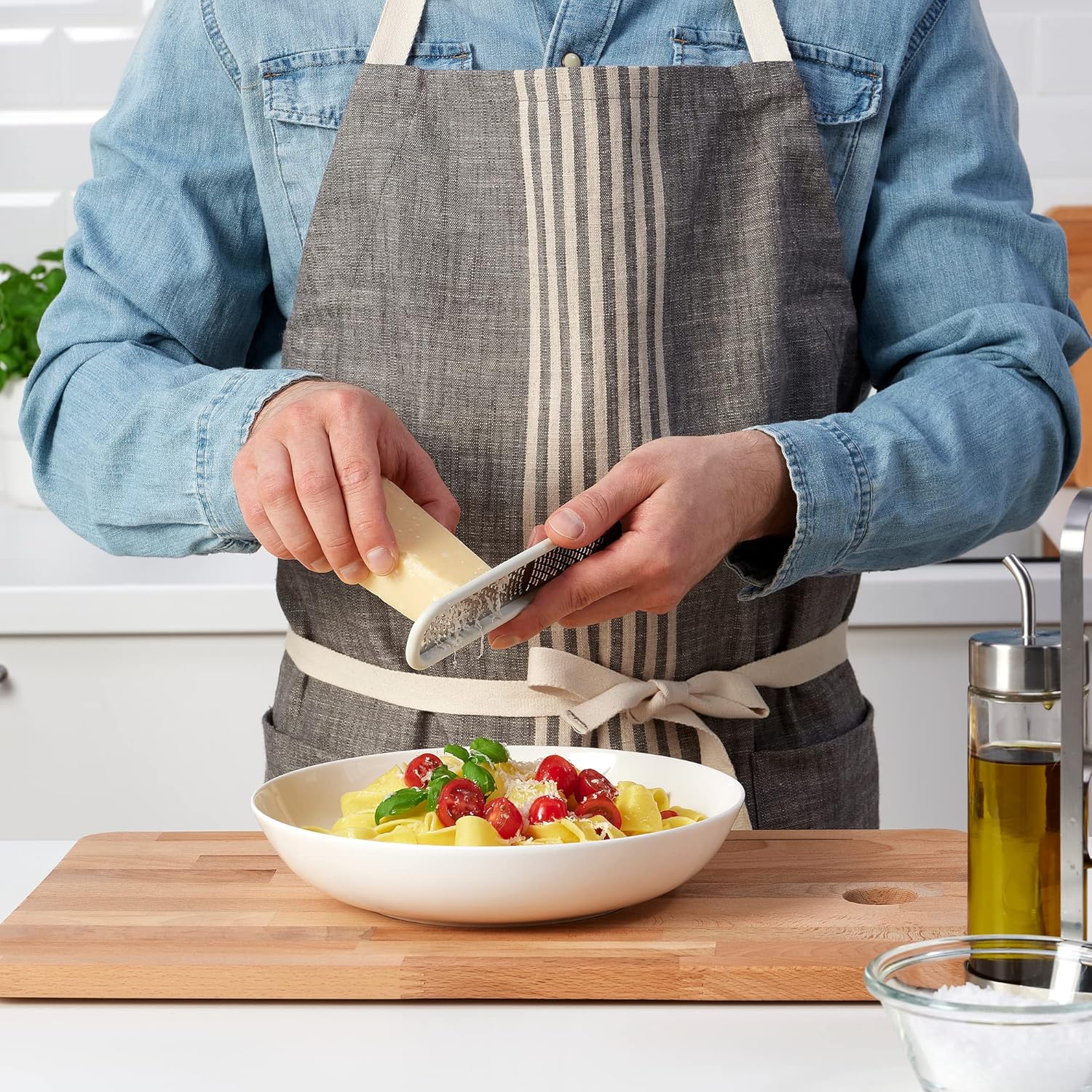 UPPFYLLD handheld grater, off-white