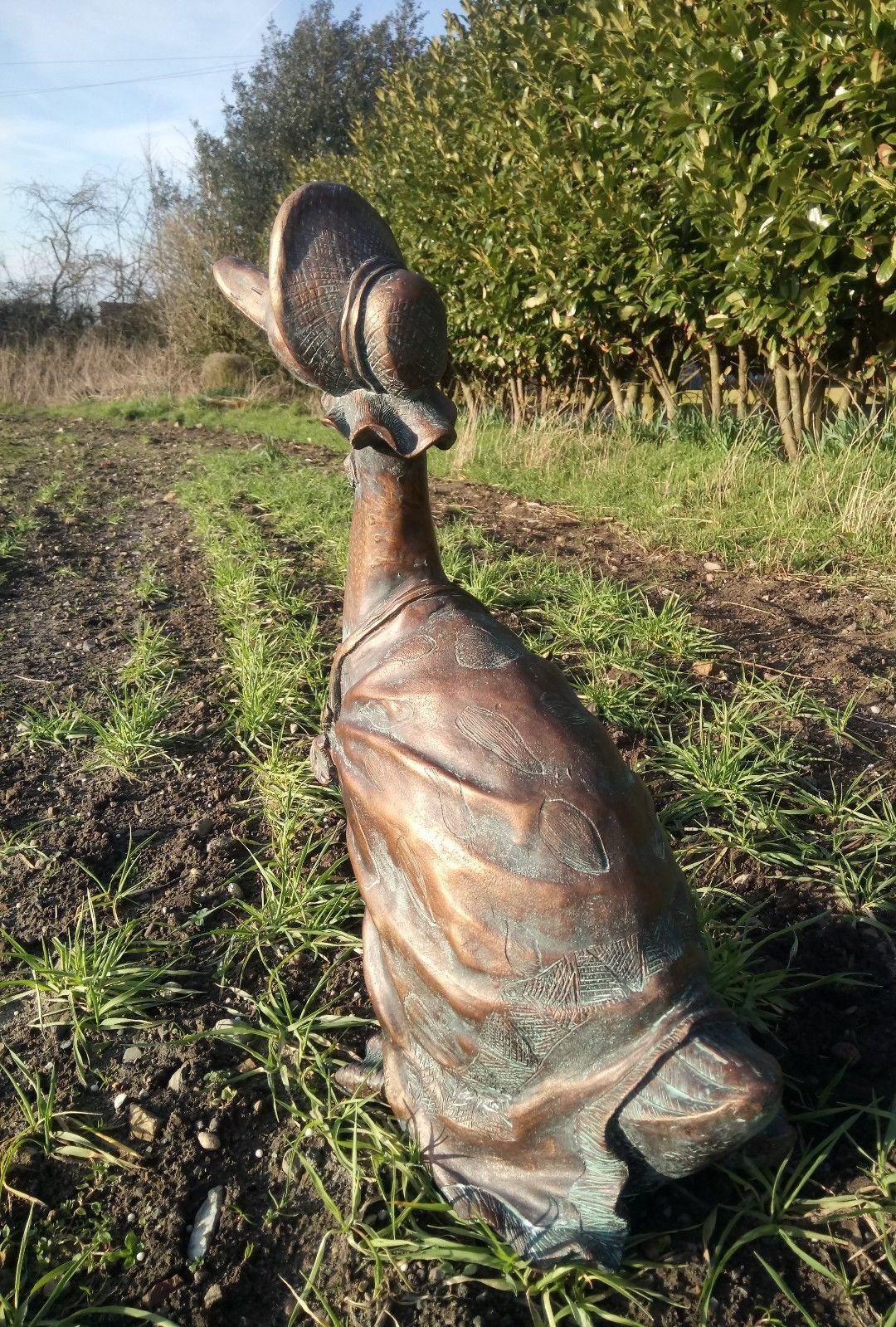 Jemima Puddle Duck Peter Rabbit Garden Ornament Statue Bronze Effect