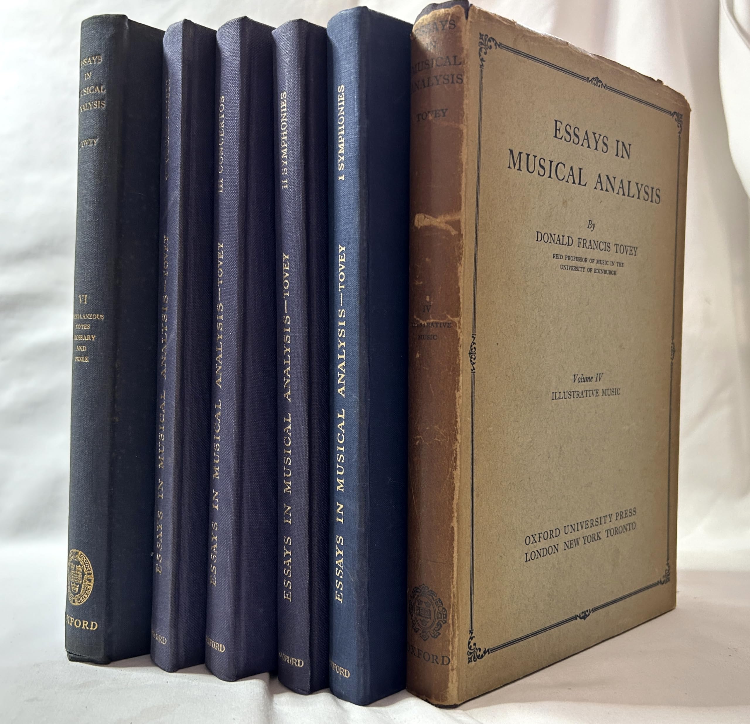 Symphonies and Other Orchestral Works: 001
