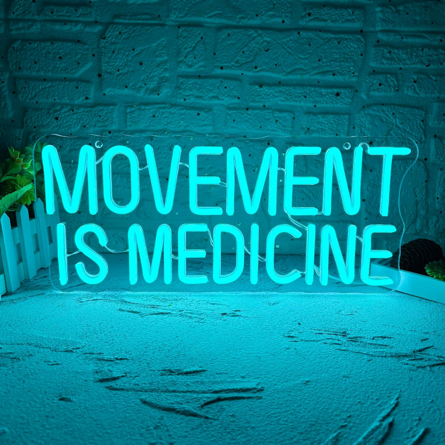 Movement Is Medicine Neon Sign, Gym Neon Light LED Motivational Gym Sign USB Powered, for Man Cave Fitness Club Mental Health Decor Workout Space Rehabilitation Clinic(15.7 * 6.6 In)