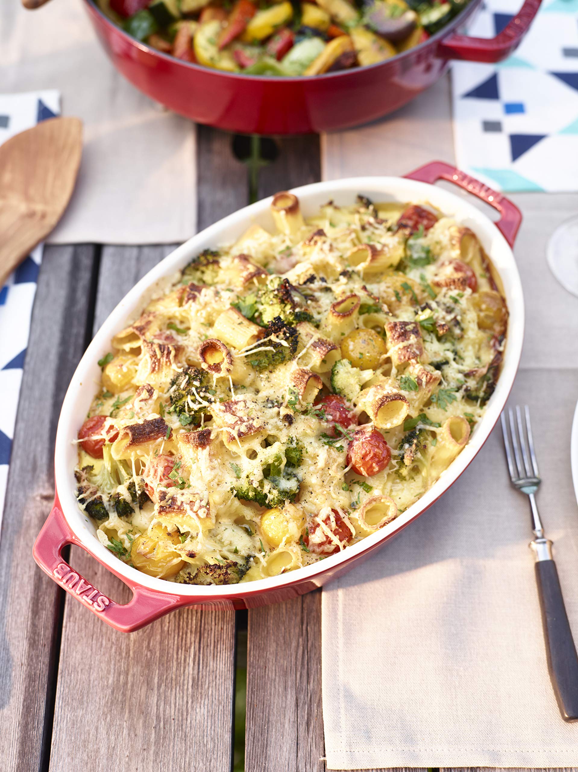 Oval Dish Color: Cherry, Size: 13.9