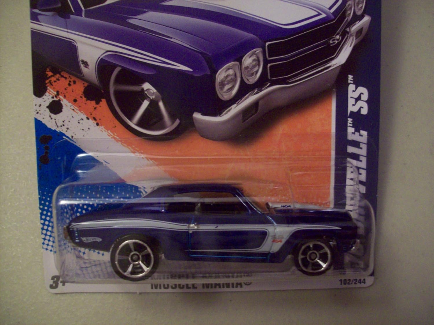Hot Wheels 2011 Muscle Mania Blue 1970 Chevelle SS New - Near Mint