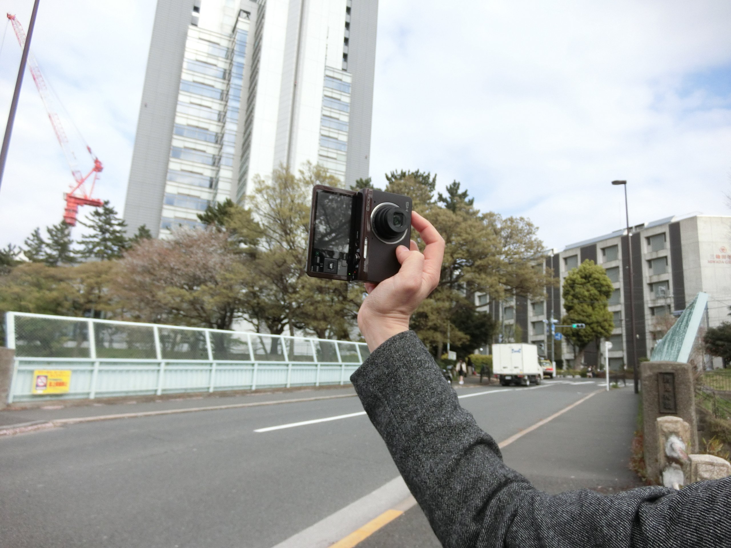 Amazon | CASIO デジタルカメラ EXILIM EX-ZR50BN 1610万画素 自分撮り  