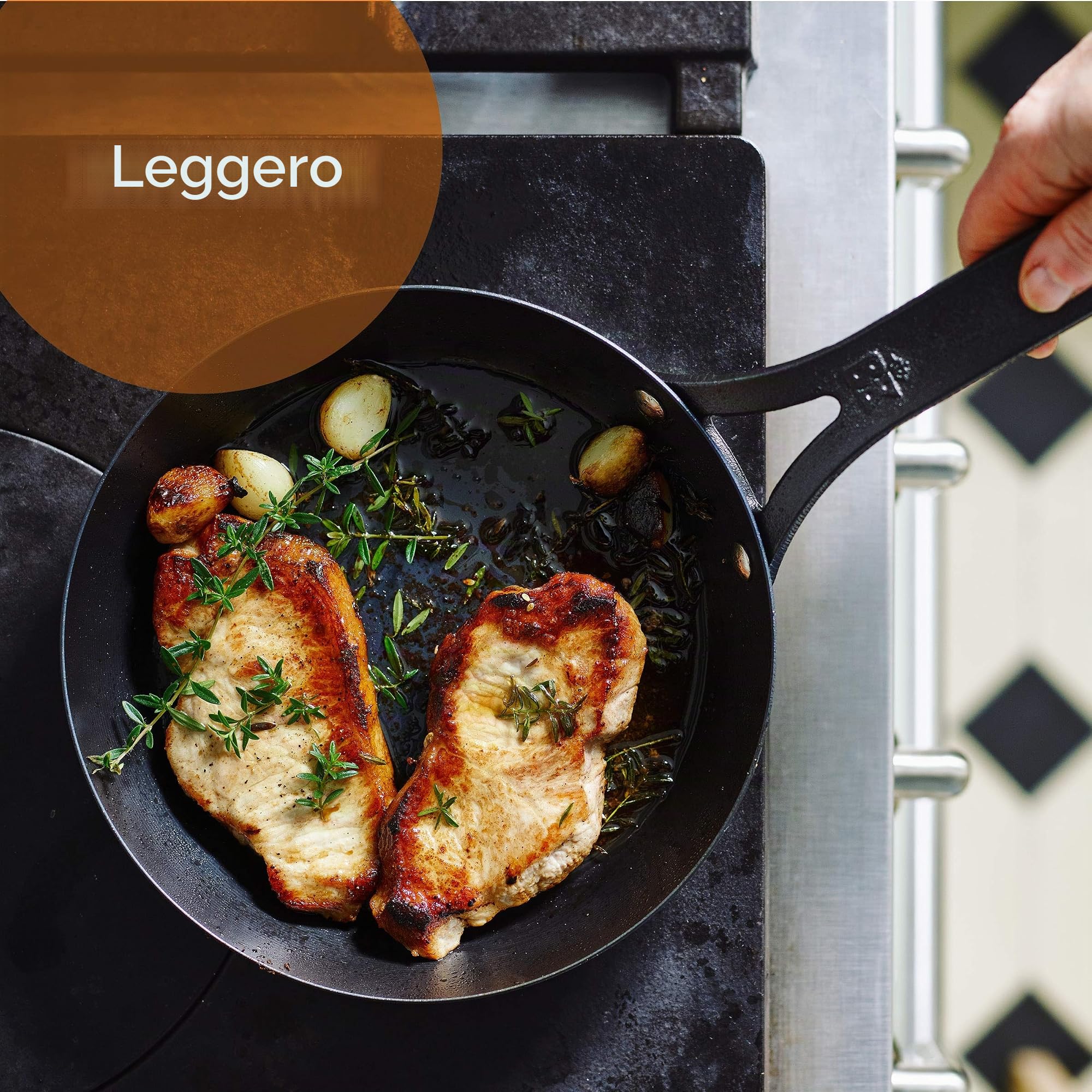 BK Black Steel Padella Pre-Stagionata in Acciaio al Carbonio da 30 cm, Compatibile con Induzione, Forno e Arrosto fino a 350°C, Durevole e Professionale, Nero