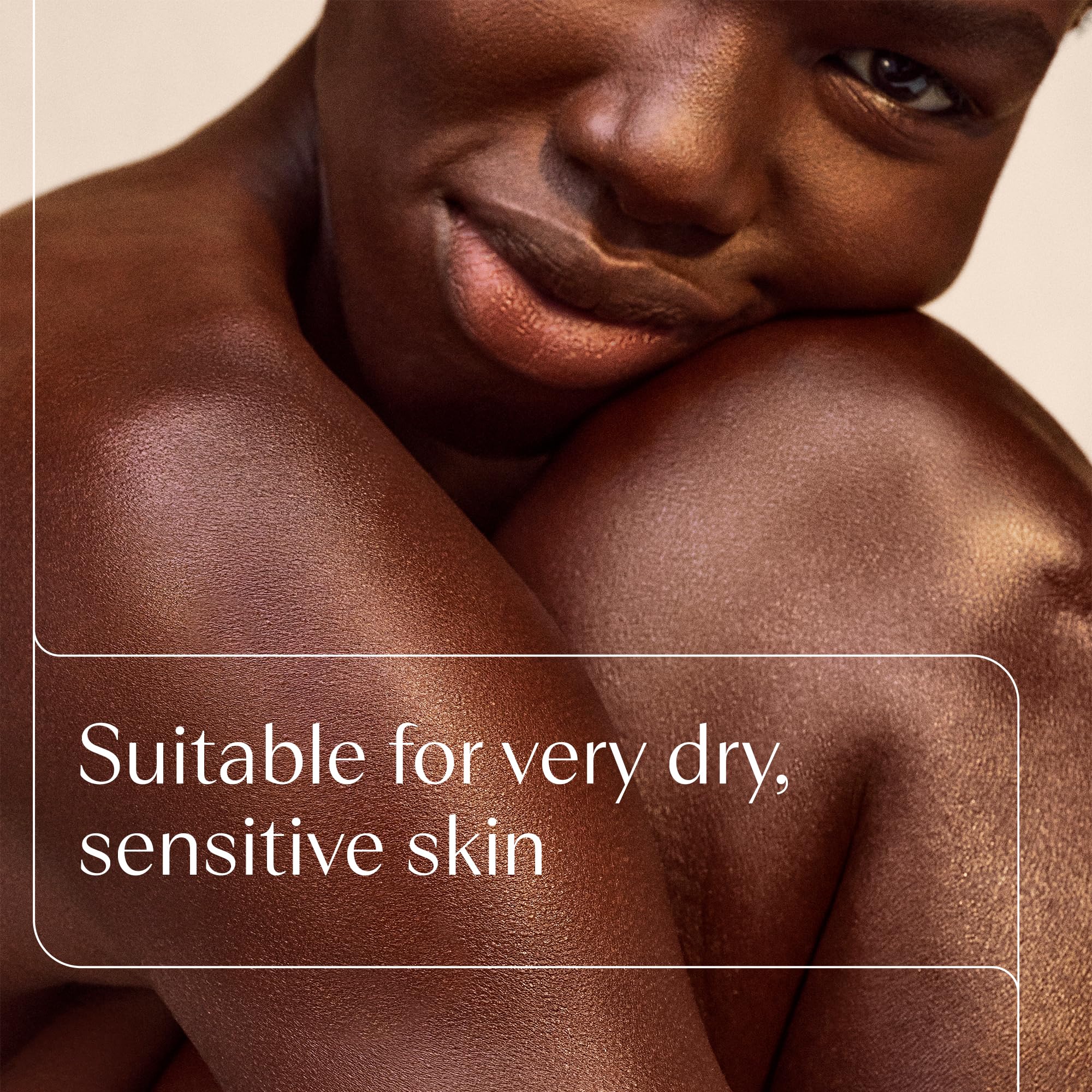 Aveeno Aveeno Skin Relief Moisturising Body Wash (1x 500ml), Gentle Cleansing Wash with Soothing Triple Oat Complex, Soap-Free, Unscented for Sensitive and Very Dry Skin in use