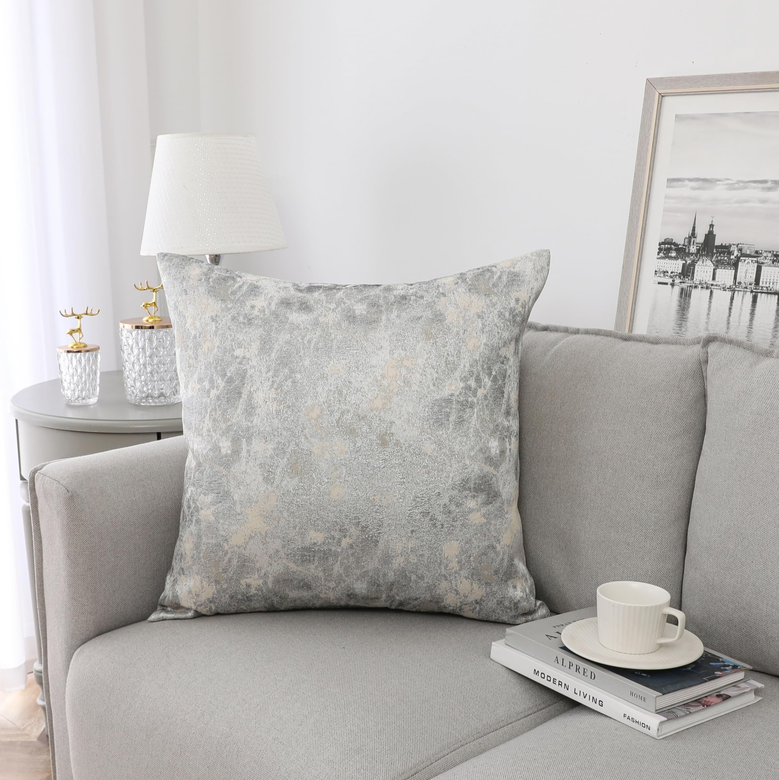 Housse de coussin jacquard Majestic Giftware douceur et finitions haut de gamme