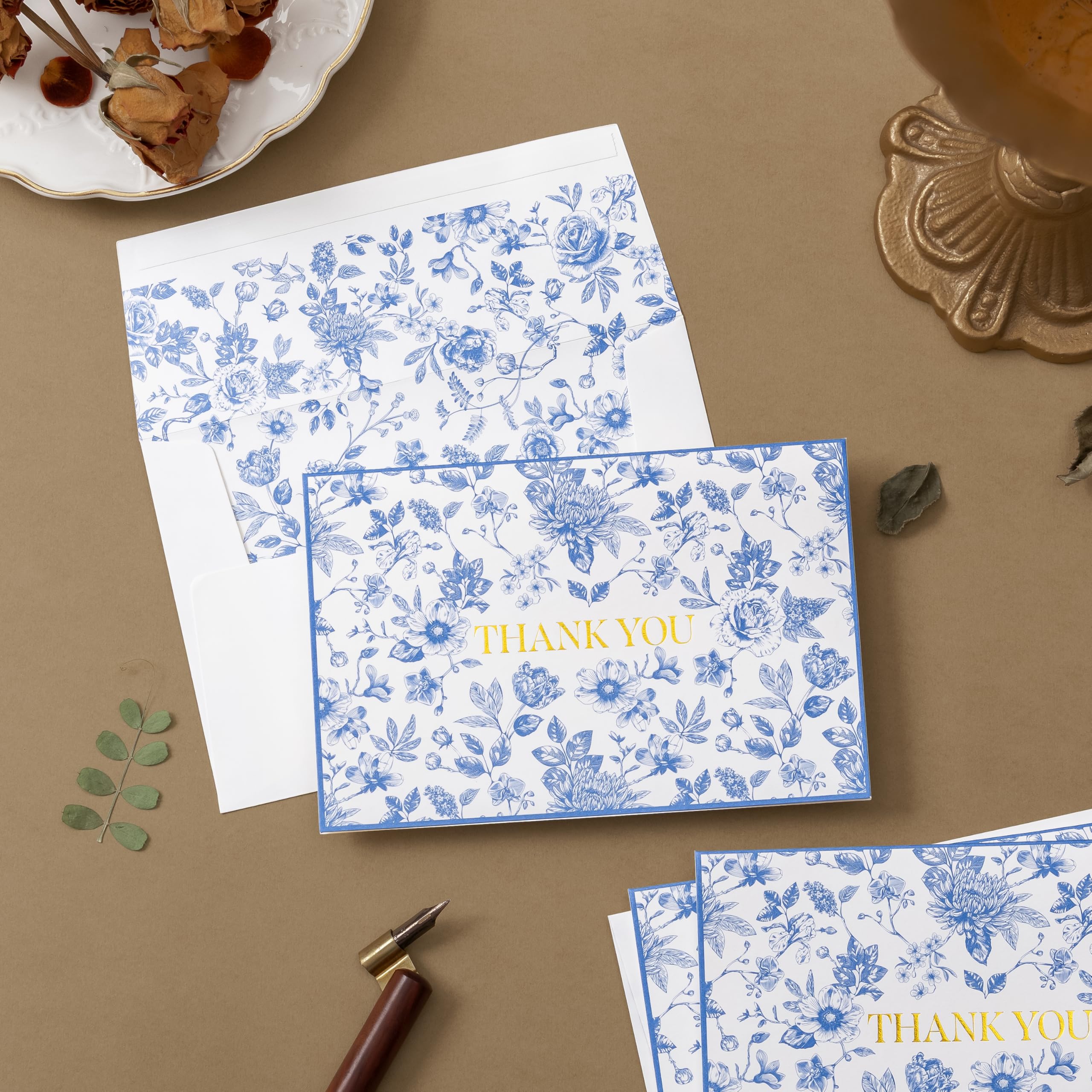 Crisky Lot de 50 cartes de remerciement florales bleues en feuille d'or avec enveloppes et autocollants pour anniversaire, fête prénatale, fête prénuptiale, mariage, remise de diplôme, affaires