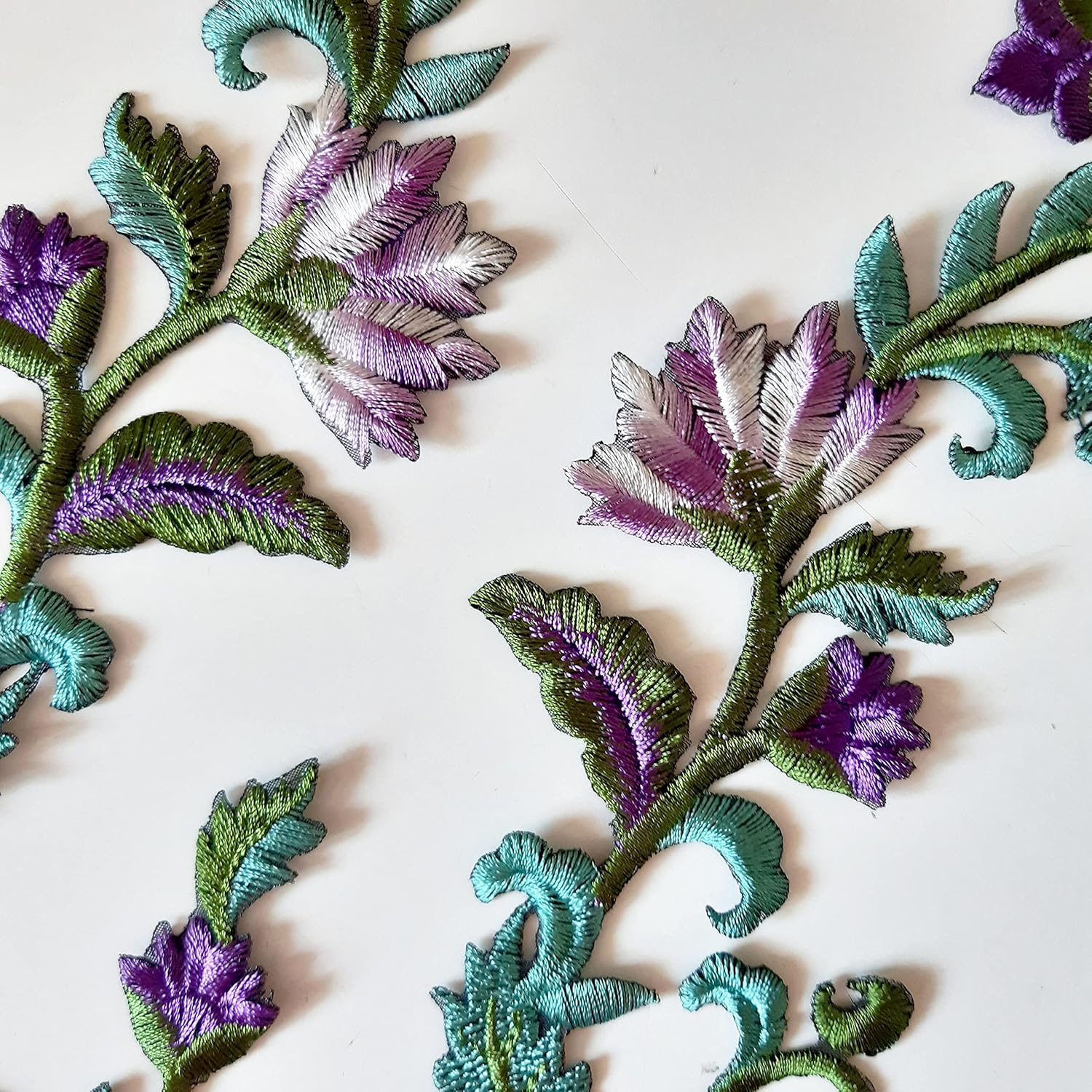 Moks372(p) Thistle embroidery patch set - National Flower of Scotland - sew on patch