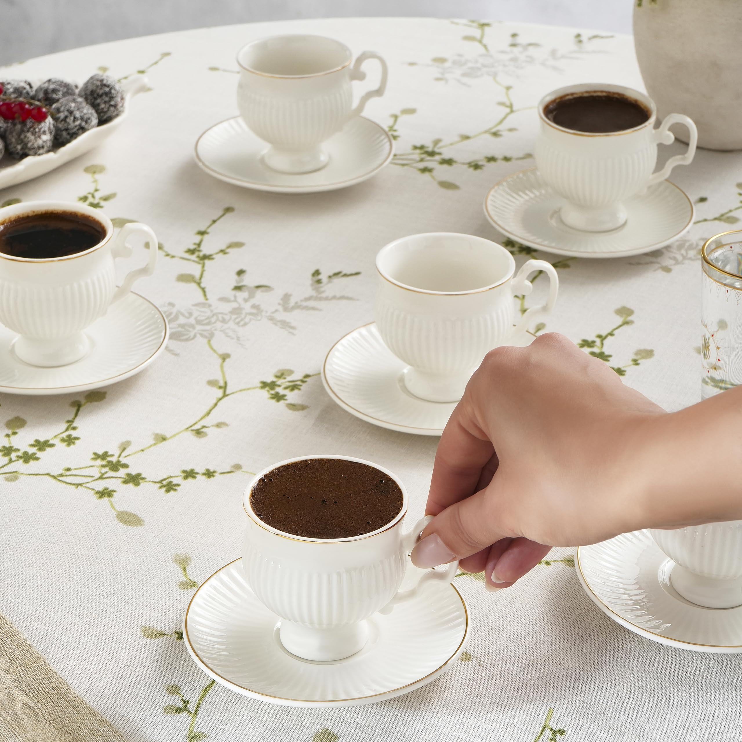 KARACA Set di 6 tazzine da caffè in porcellana, 12 pezzi, 100 ml, oro bianco, design moderno