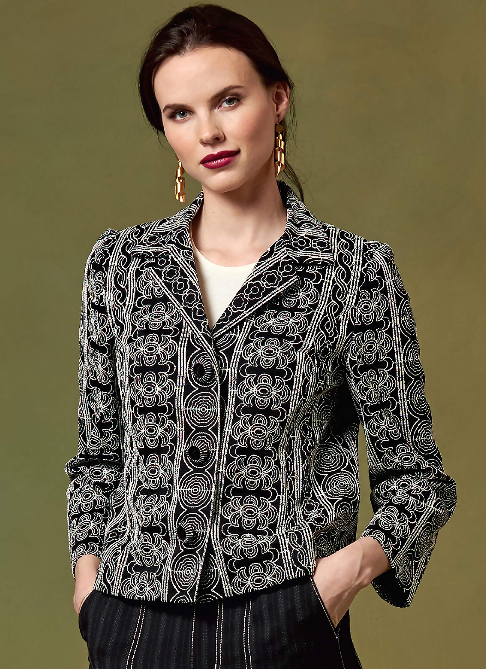 Cartamodello Vogue V1799Y – Abito Midi Donna A V, Maniche Corte E Tasche, Taglia XS-S-M