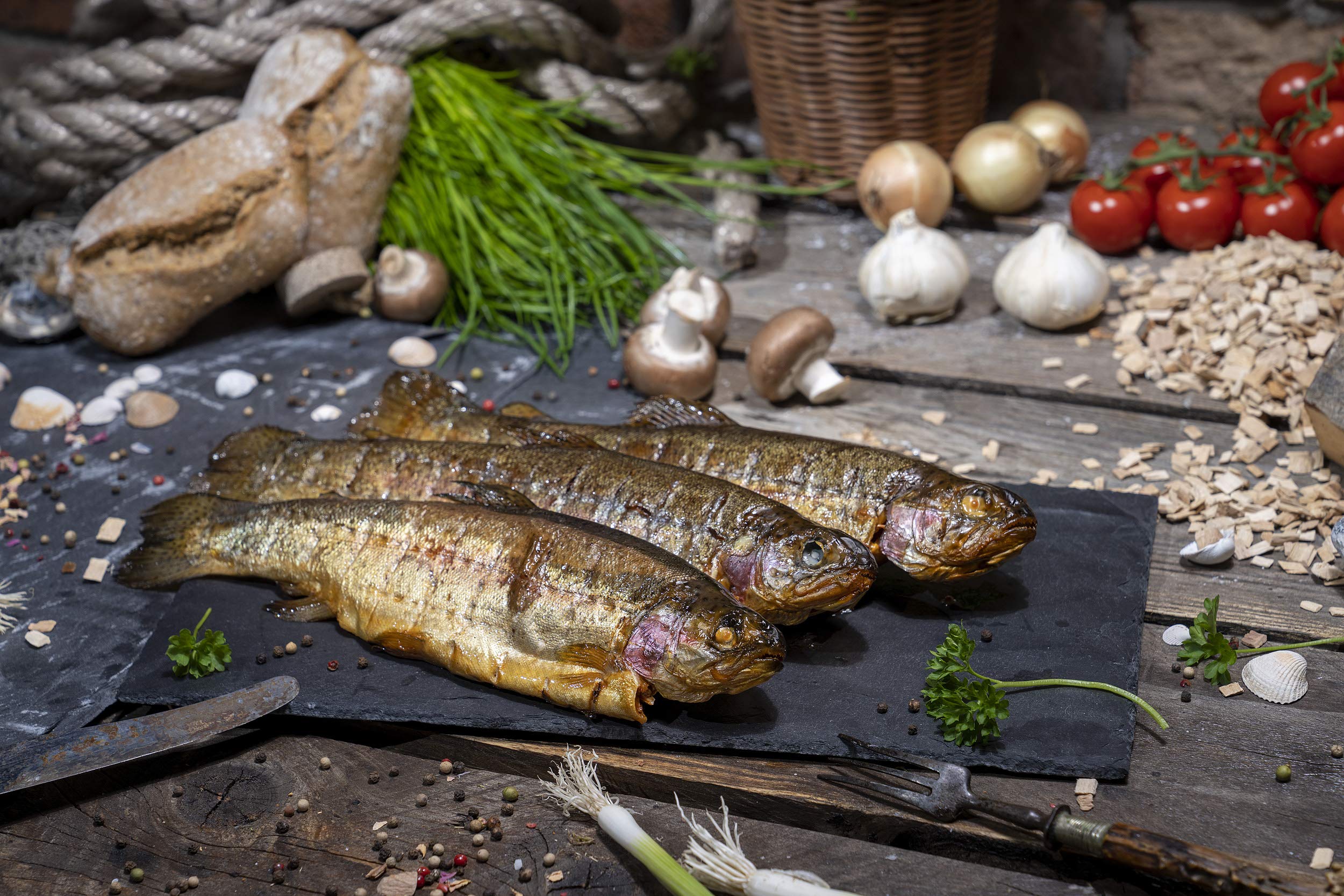 Klaassen Lachsforelle, über Buchenrauch geräuchert, ganze Lachsforelle, 1000g (3 Stück)