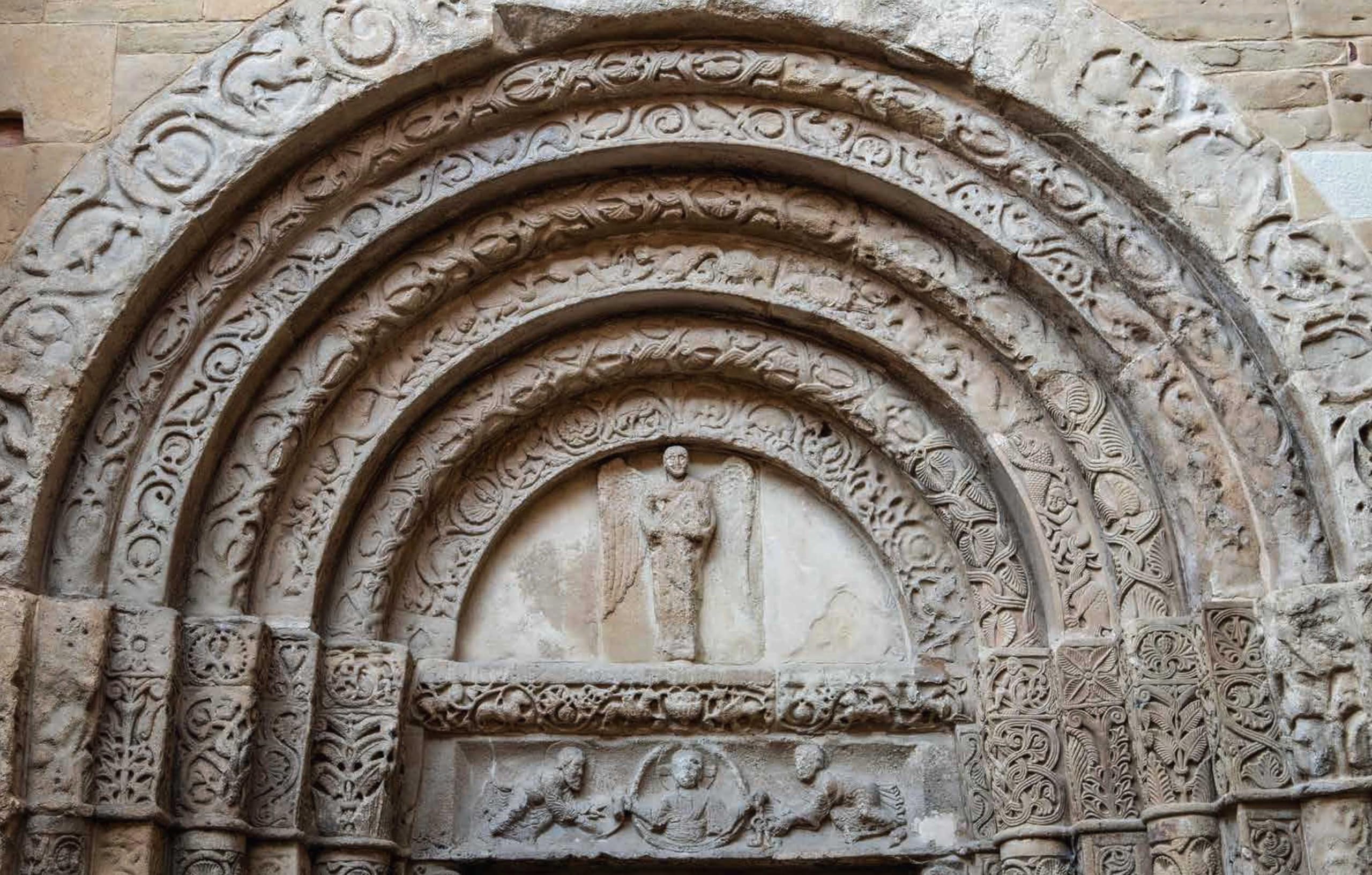 Chiese e battisteri del romanico