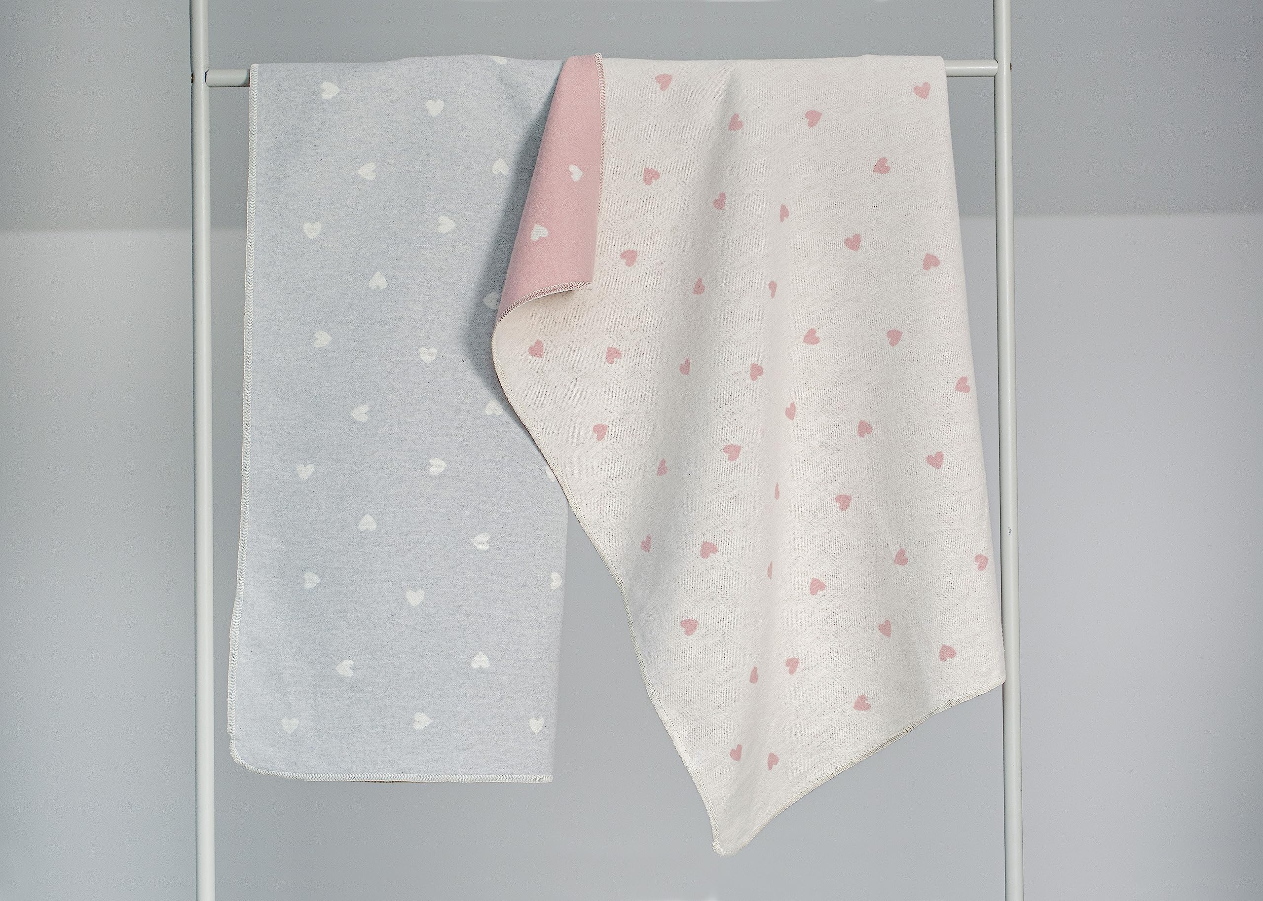 Fussenegger Babydecke Manta Pequeña Manta Niño Herzen allover altrosa