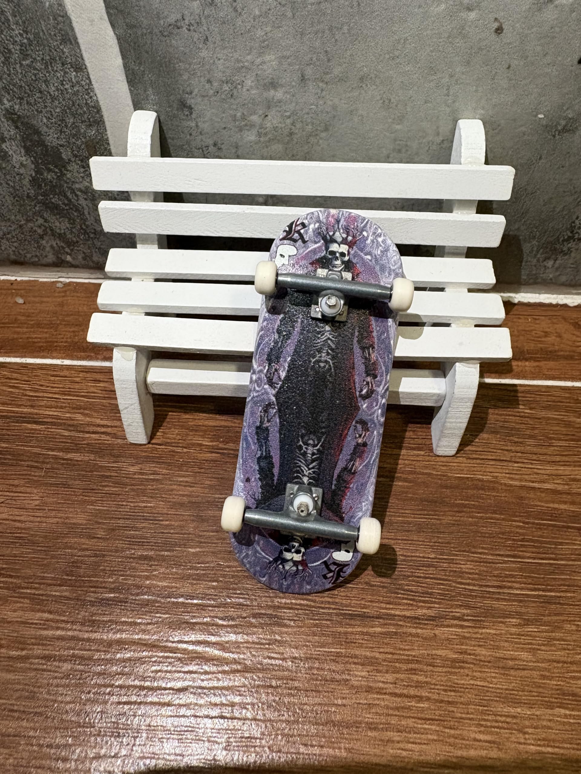 LEEFAI Juego completo de diapasón Pro de 34 mm, 34 x 96 mm, cubierta de madera de arce, 4.0 mini camiones de patineta de dedo, ruedas de rodamiento de uretano Op3ra V3-Undead Jack
