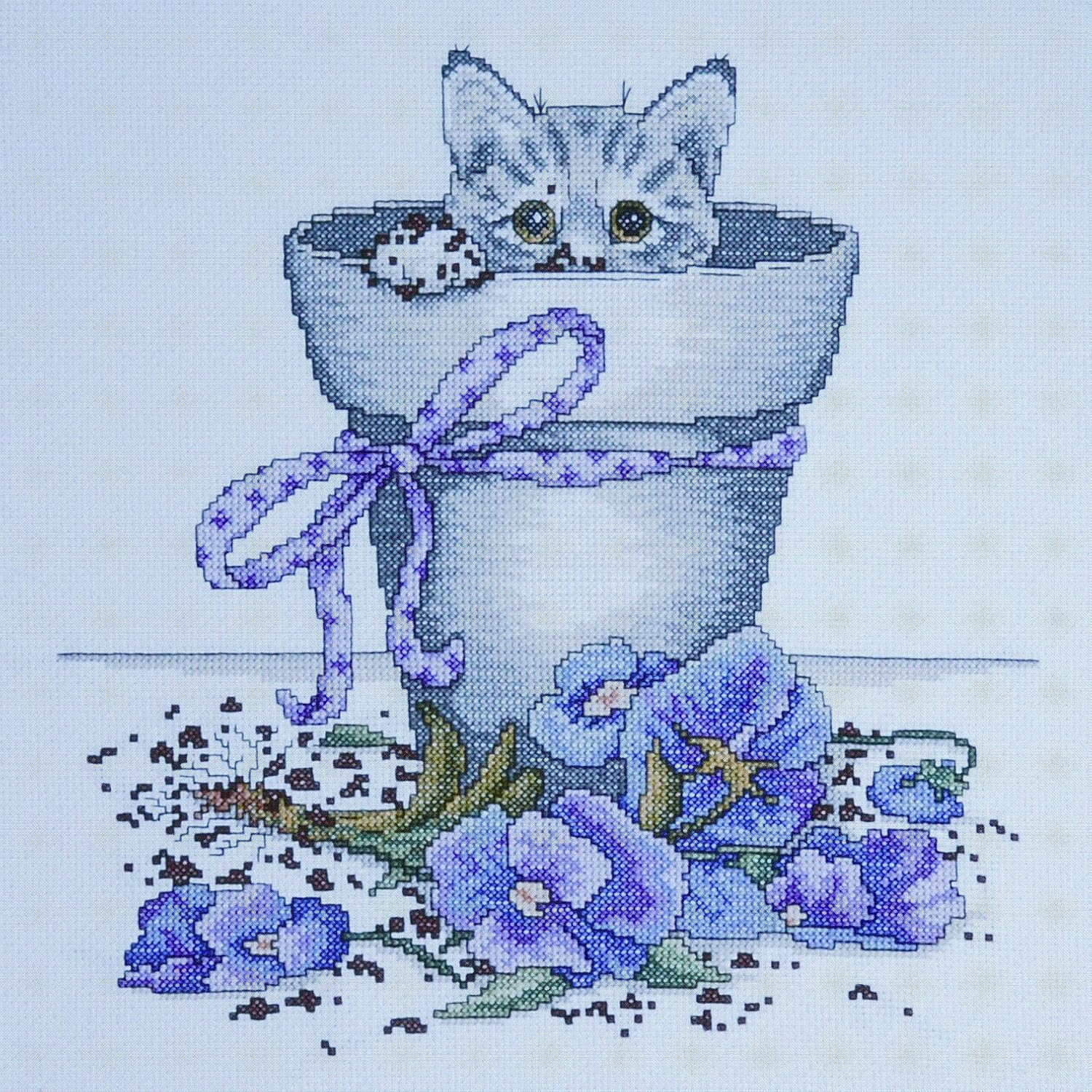 Design Works 'FLOWERPOT KITTY' Cross Stitch Kit