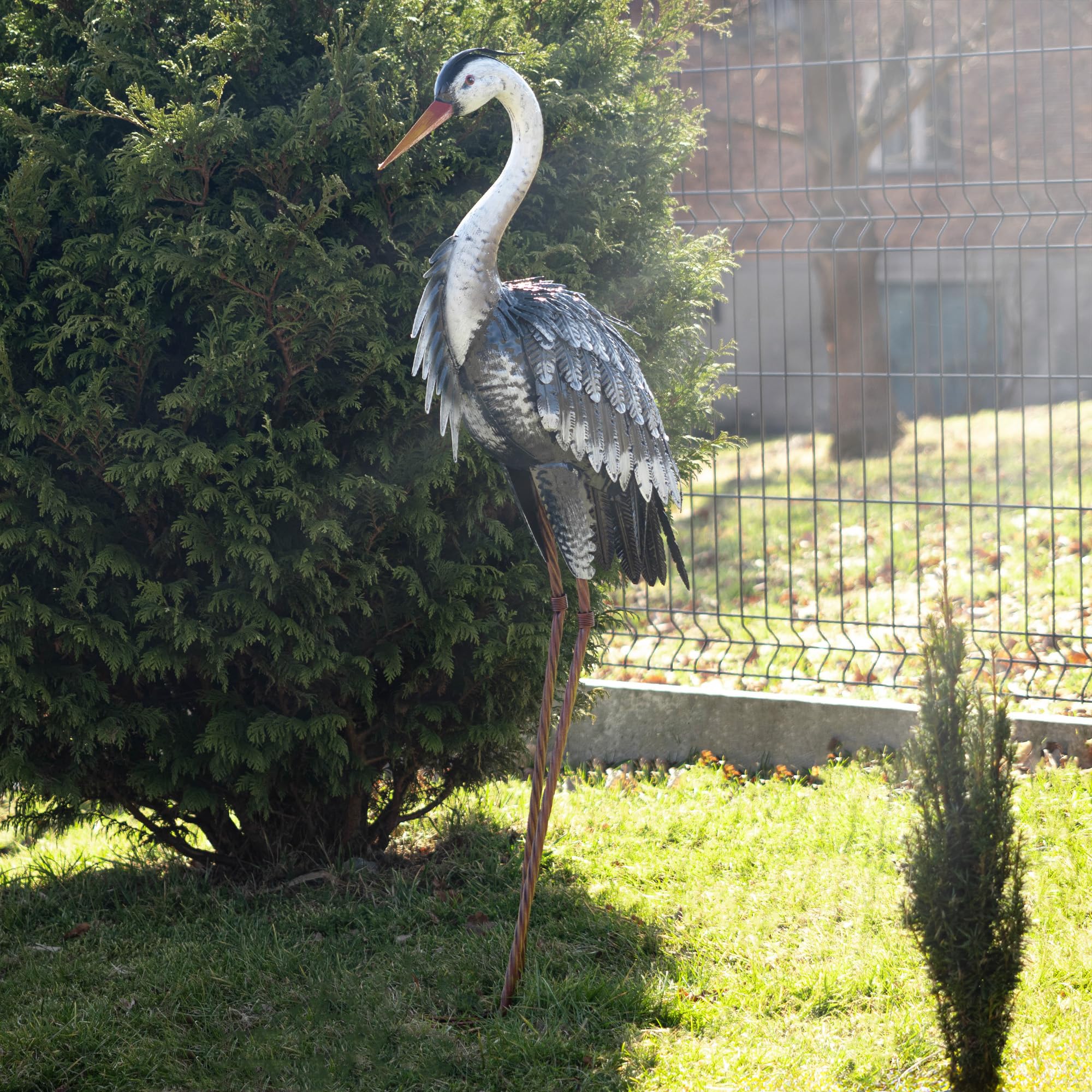 KADAX Reiher Gartenfigur 110 cm, große Gartenstatue aus pulverbeschichtetem Stahl, Metallfigur als Teichdeko für Garten, Teich & Terrasse, Gartenfiguren - 2