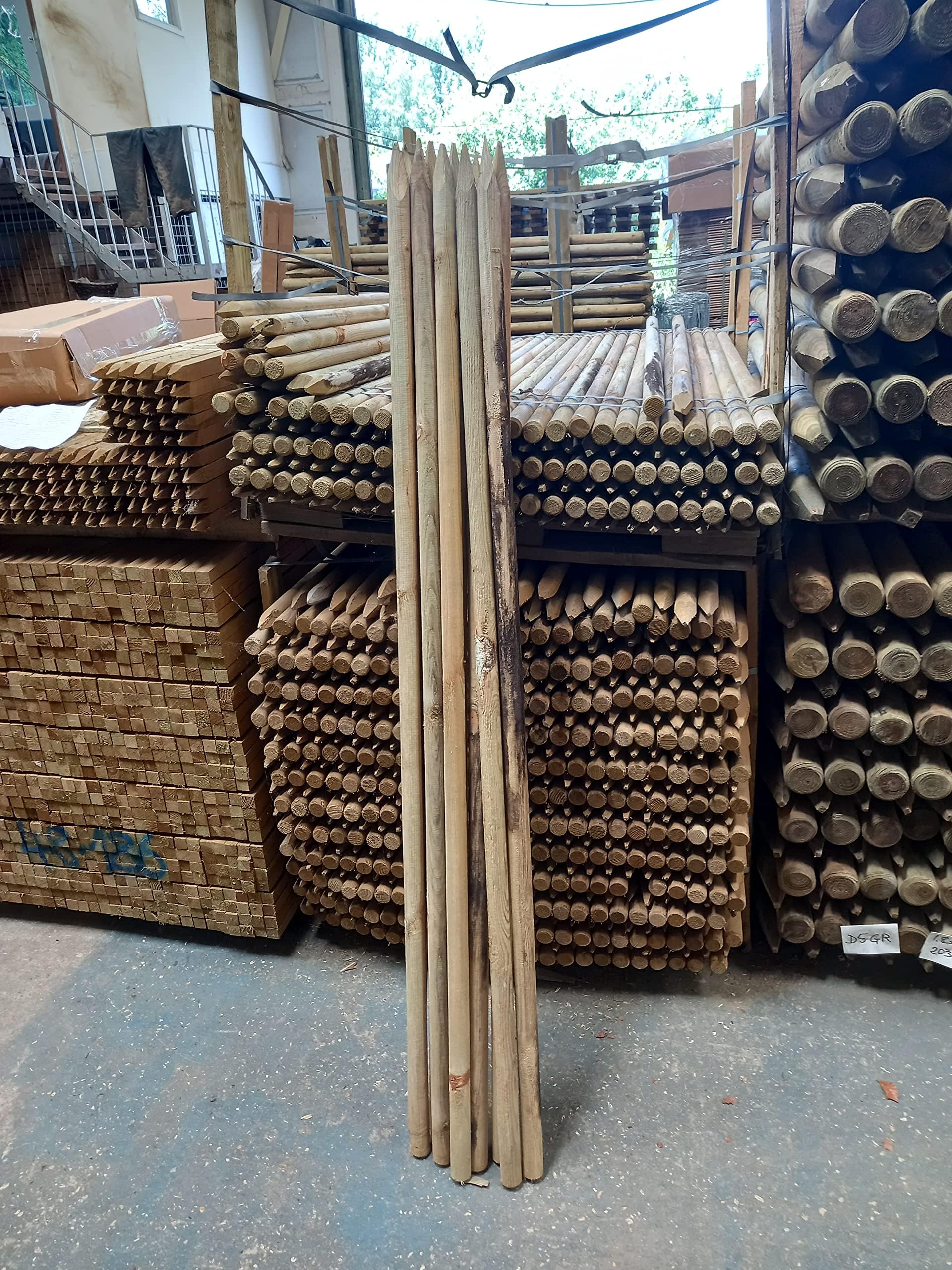 F&G Supplies 10 X ROUND WOODEN FENCE POSTS POLES OR TREE STAKES 1.65m (5ft) tall x 40mm diam.
