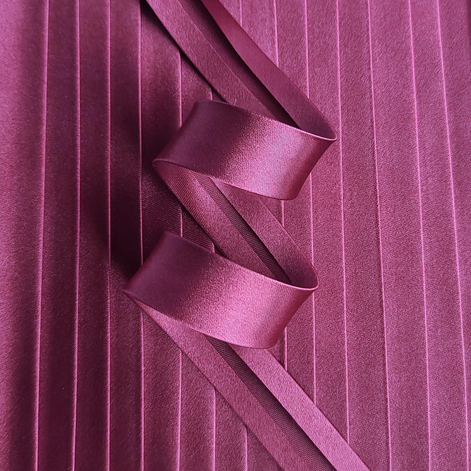 Wine 18mm Wide Satin Bias Binding Edge Tape - Pre-Folded - 5 Metres