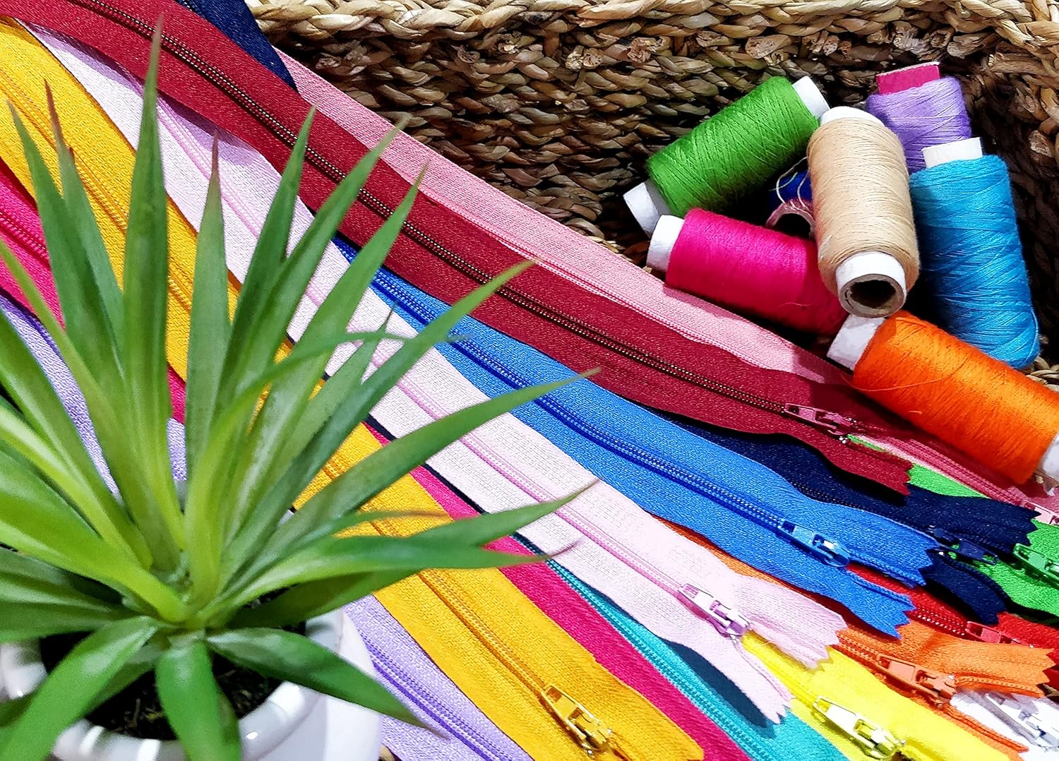 KGS Nylon Zippers | High Quality Bulk Zippers for Sewing Crafts | Bundle of 5"+7"+9"+12"+15" Zippers | 100 pcs/Pack (Mix)