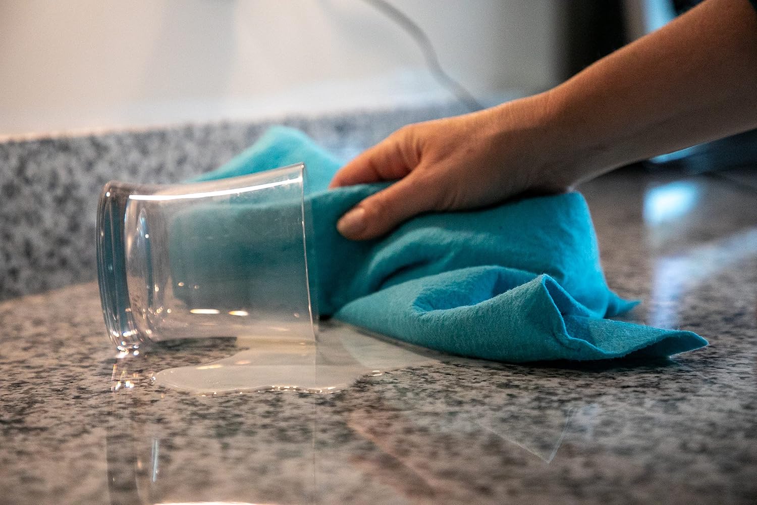 The Original Quality Authentic German Shammy Importer Since 1983 - Commercial Grade Drying shammies, Super Absorbent car Towels, Good for Kitchen, Golf,