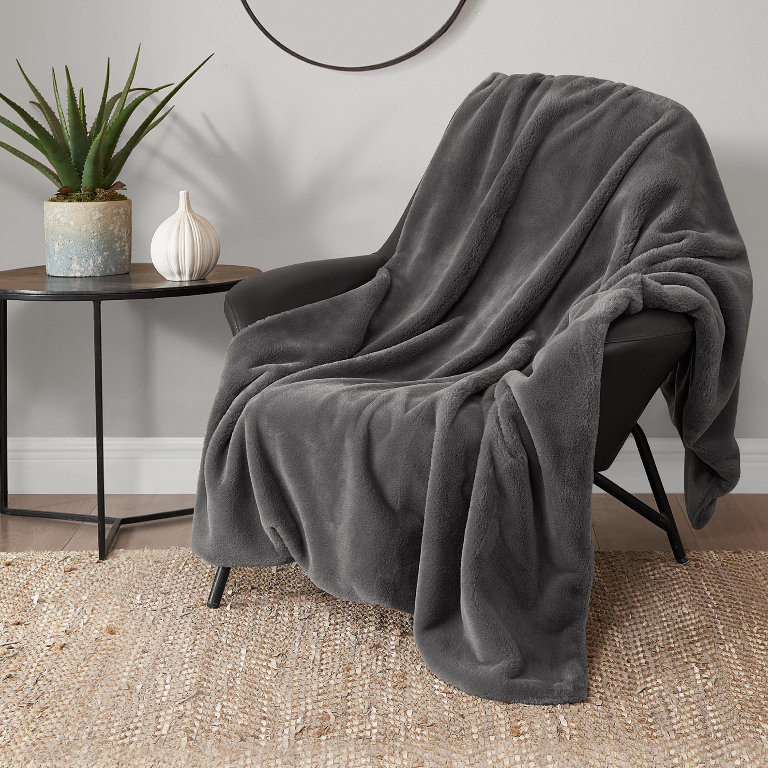 Throw Blanket with Fur  Lucky Me