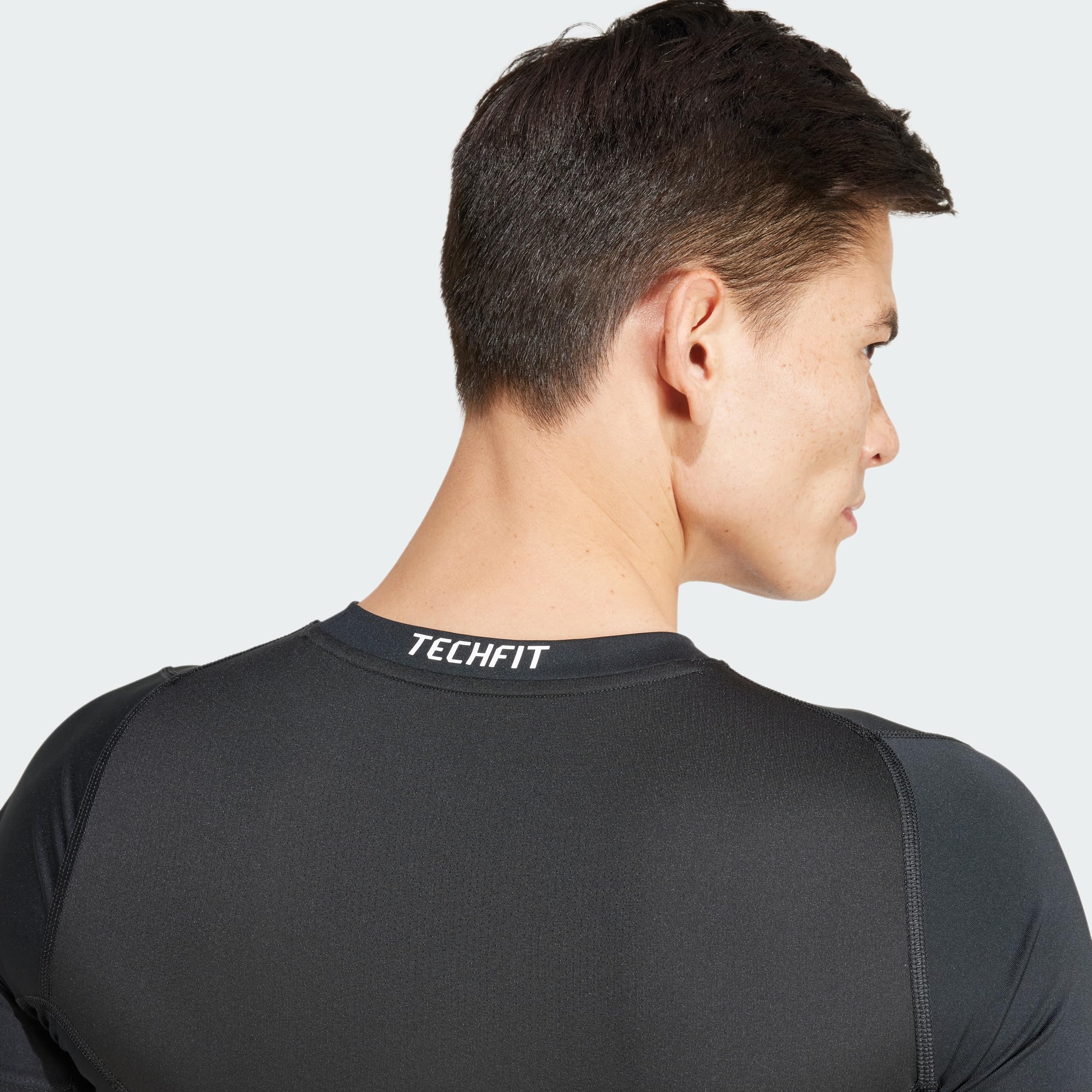 adidas Techfit koszulka treningowa kompresyjna