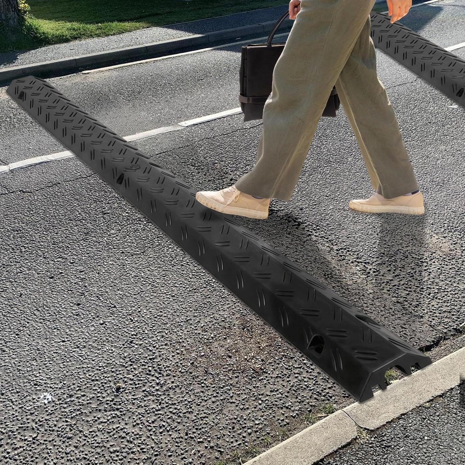 Driveway Hose Protector,Extension Cable Floor Protector,Office Wire Cord Cover | for Driveway Sidewalk Garage Garden Office Hotel Road Walkway