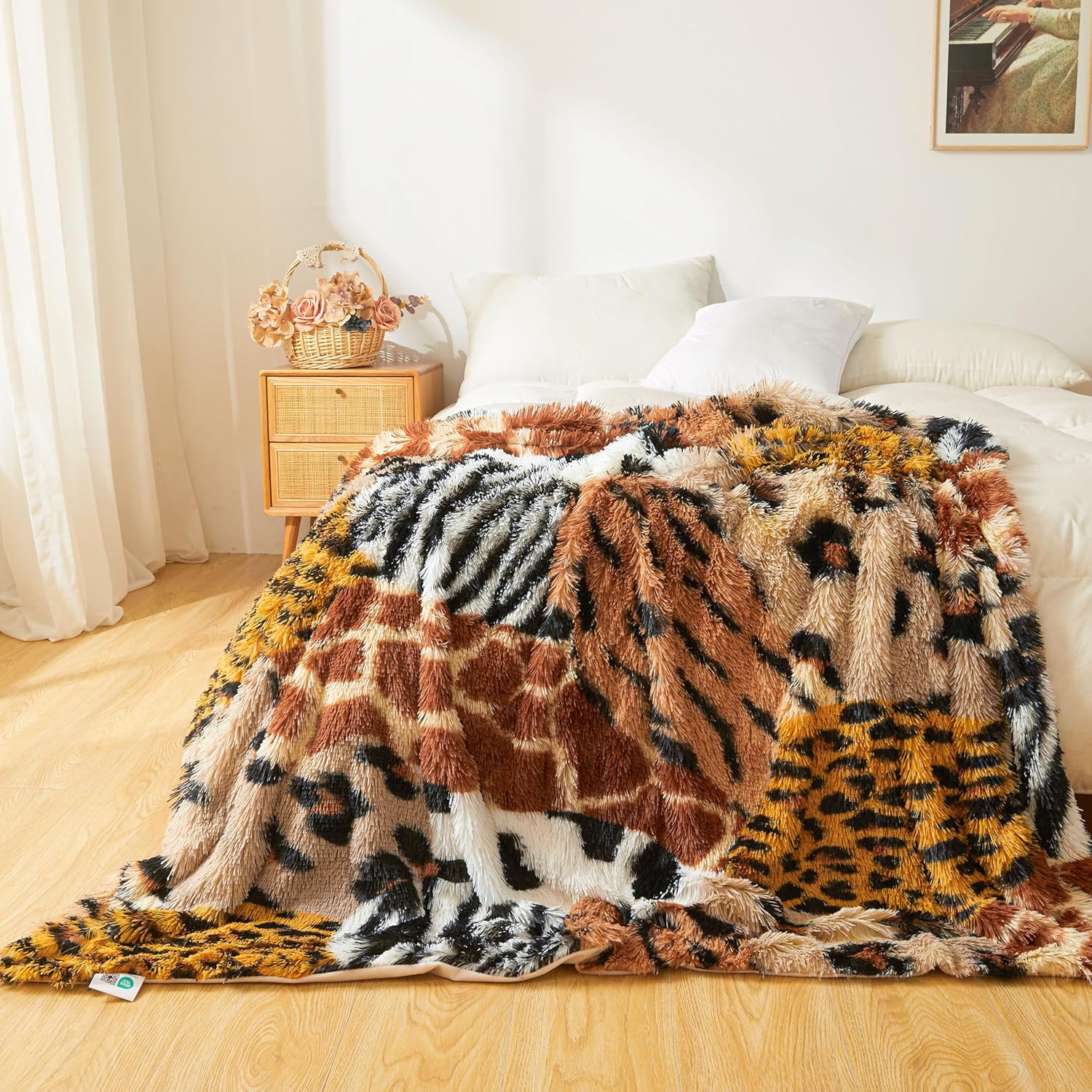 XeGe Fluffy Faux Fur Cheetah Print Blanket, Soft Plush Fuzzy Leopard Print Bed Throw, Luxury Shaggy Large Blanket Bedroom Living Room, Vintage Decorative Farmhouse Furry Throw, Brown and Black, 60x90
