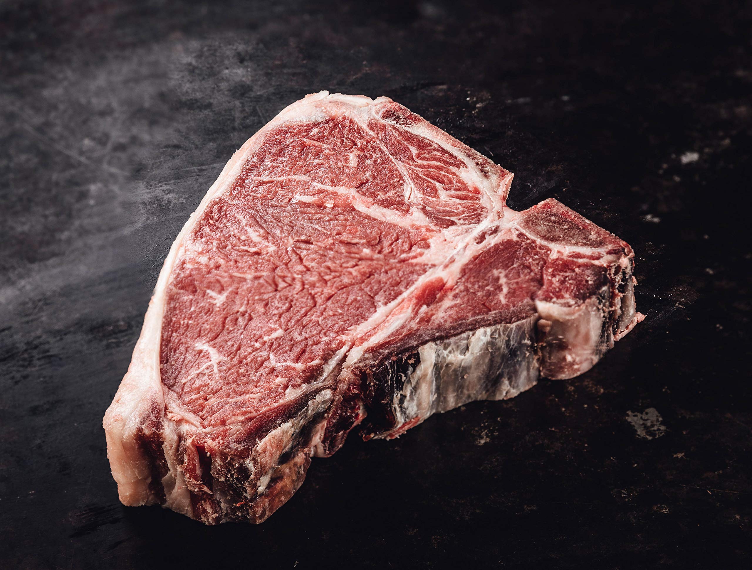 T-Bone-Steak (700g) Dry Aged - großes Steak mit Roastbeef- & kleinem Filetanteil zum Grillen oder Kurzbraten
