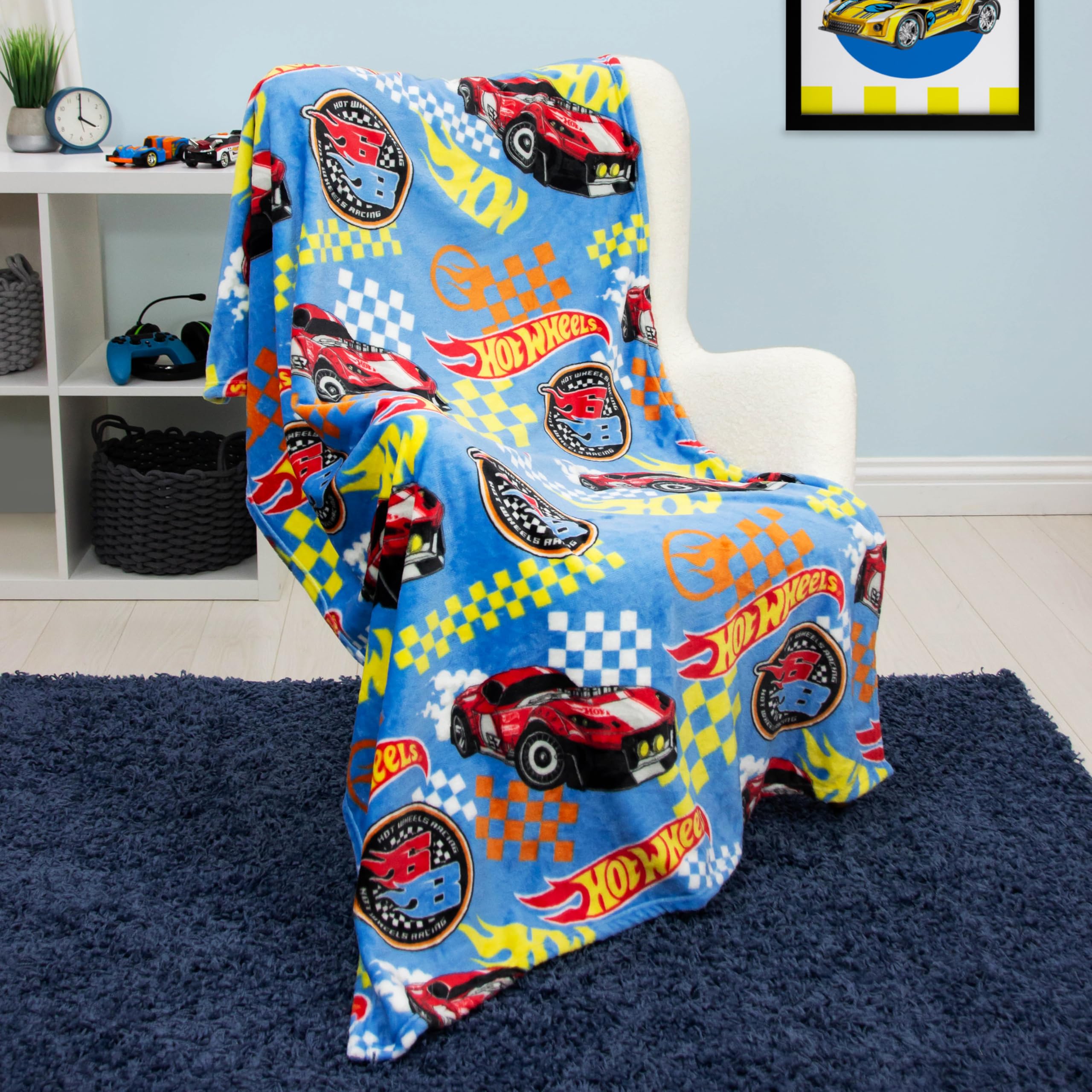 Character World Coperta ufficiale Hot Wheels in pile, super morbida e calda, motivo fiamma, perfetta per camera da letto, campeggio e pigiama party, 100 x 150 cm