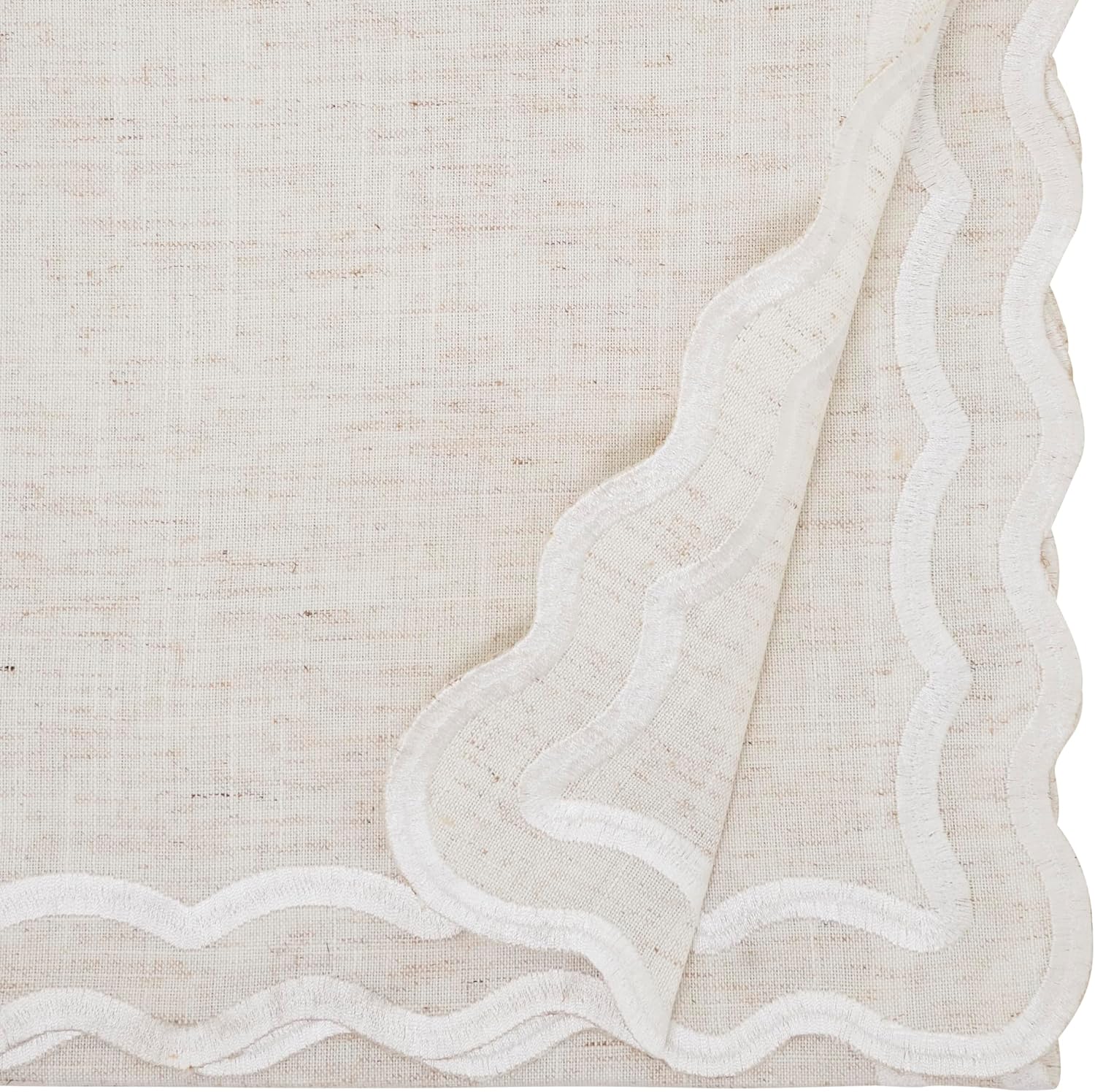 Scalloped Border Table Runner