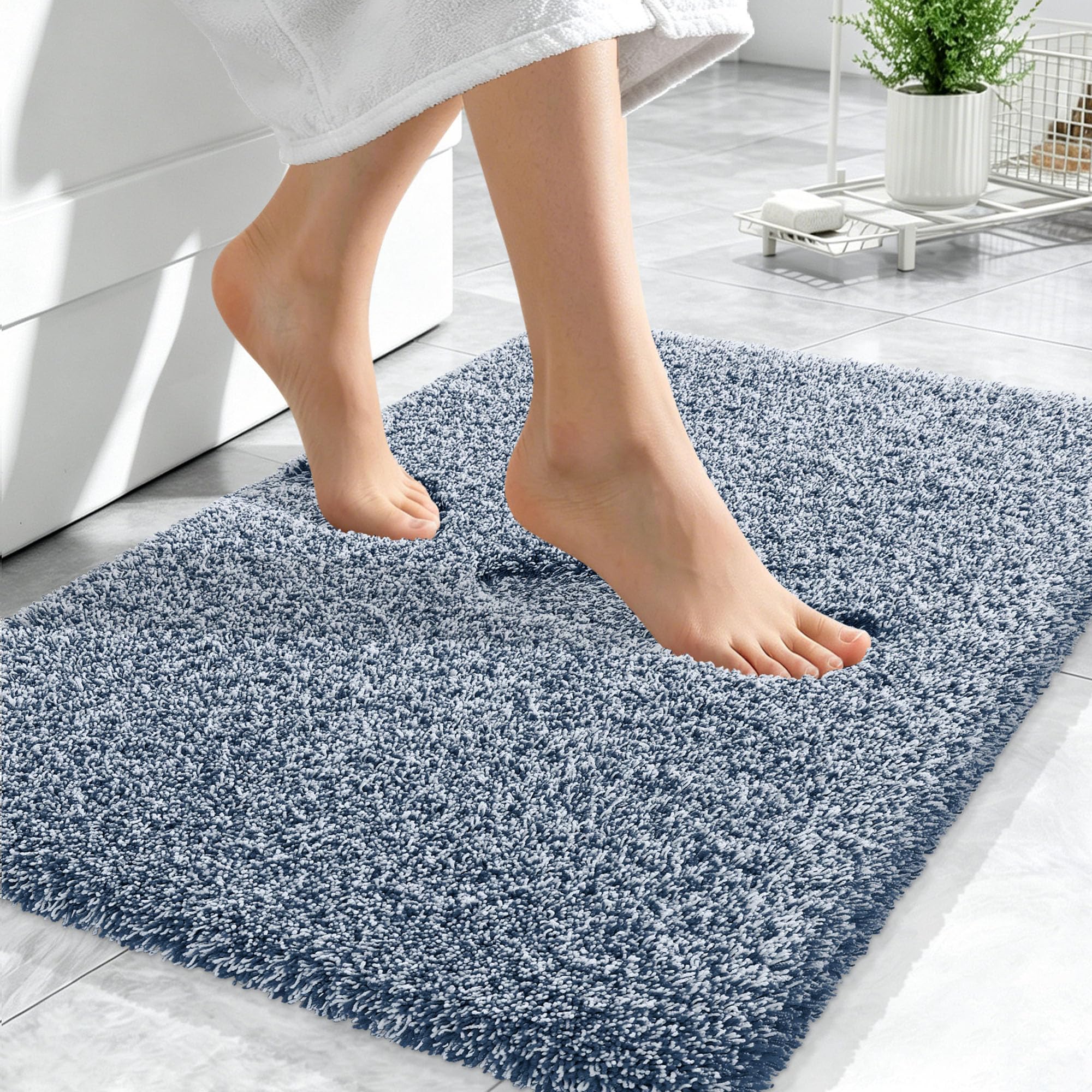 OLANLY Microfiber Bathroom Rugs 24x16, Quick Dry Bath Mat, Navy and White