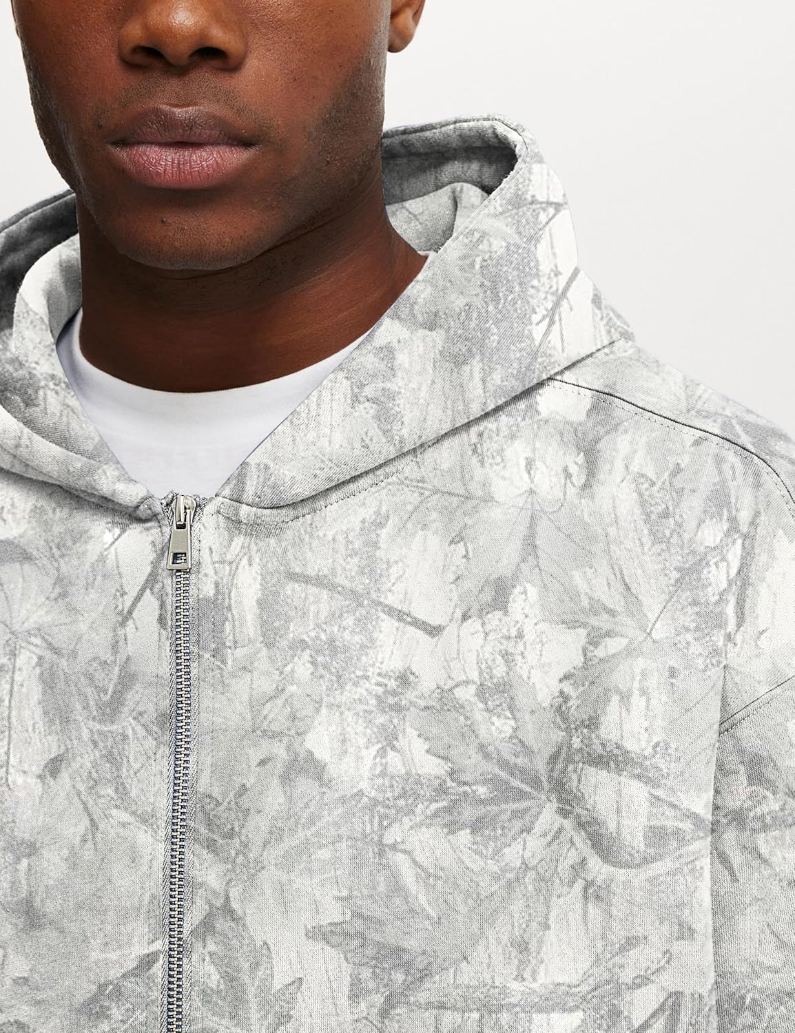 Mens Camo Zip Up Hoodie Fleece Hunting Jacket Maple Leaf Print Oversized Long Sleeve Hooded Sweatshirt - Image 3