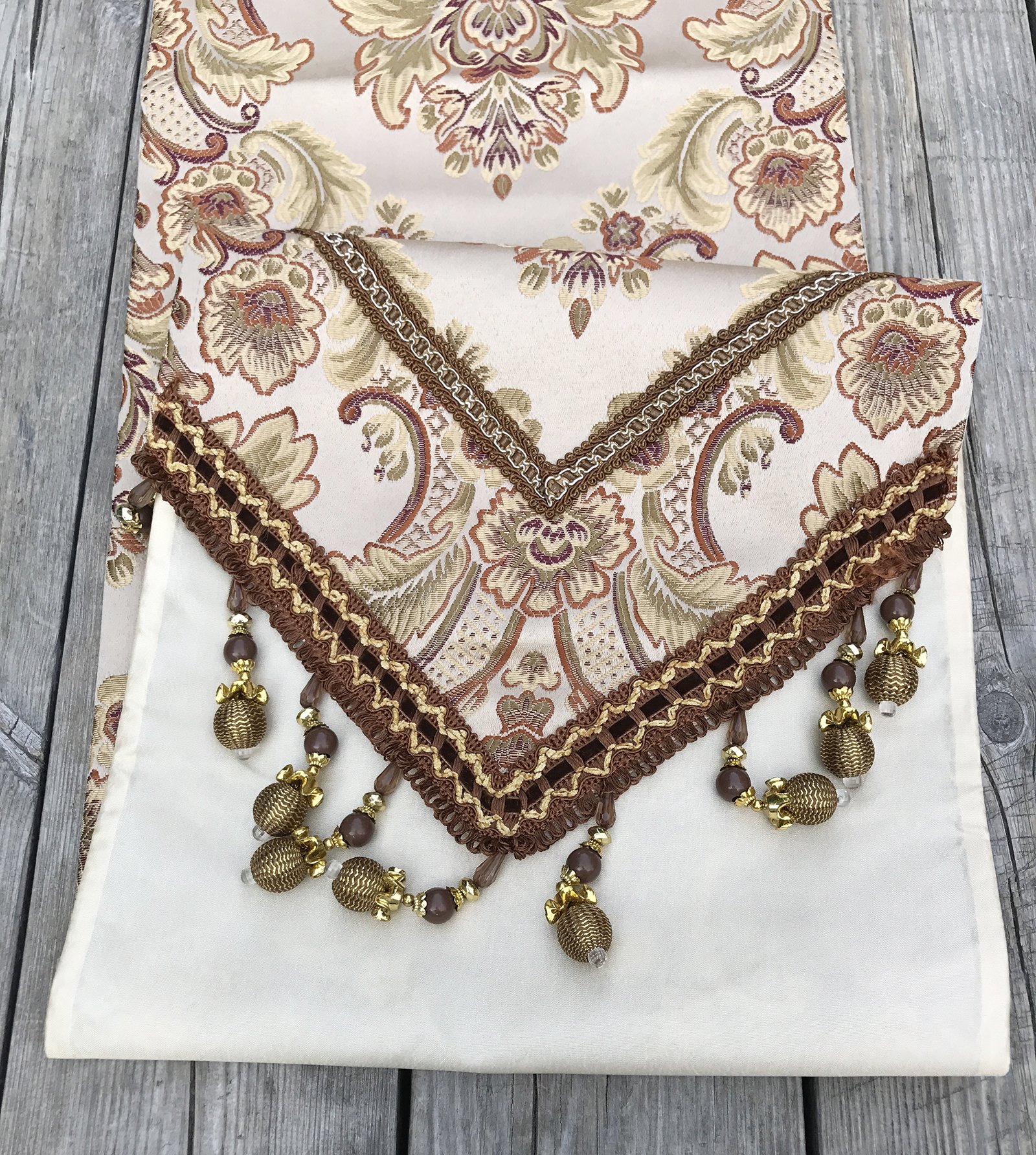 MAGILONA Tovaglia Decorativa In Cotone E Lino Con Ricamo 3D E Nappe – Runner Da Tavola Lusso, Colore Caffè, 33x223 Cm