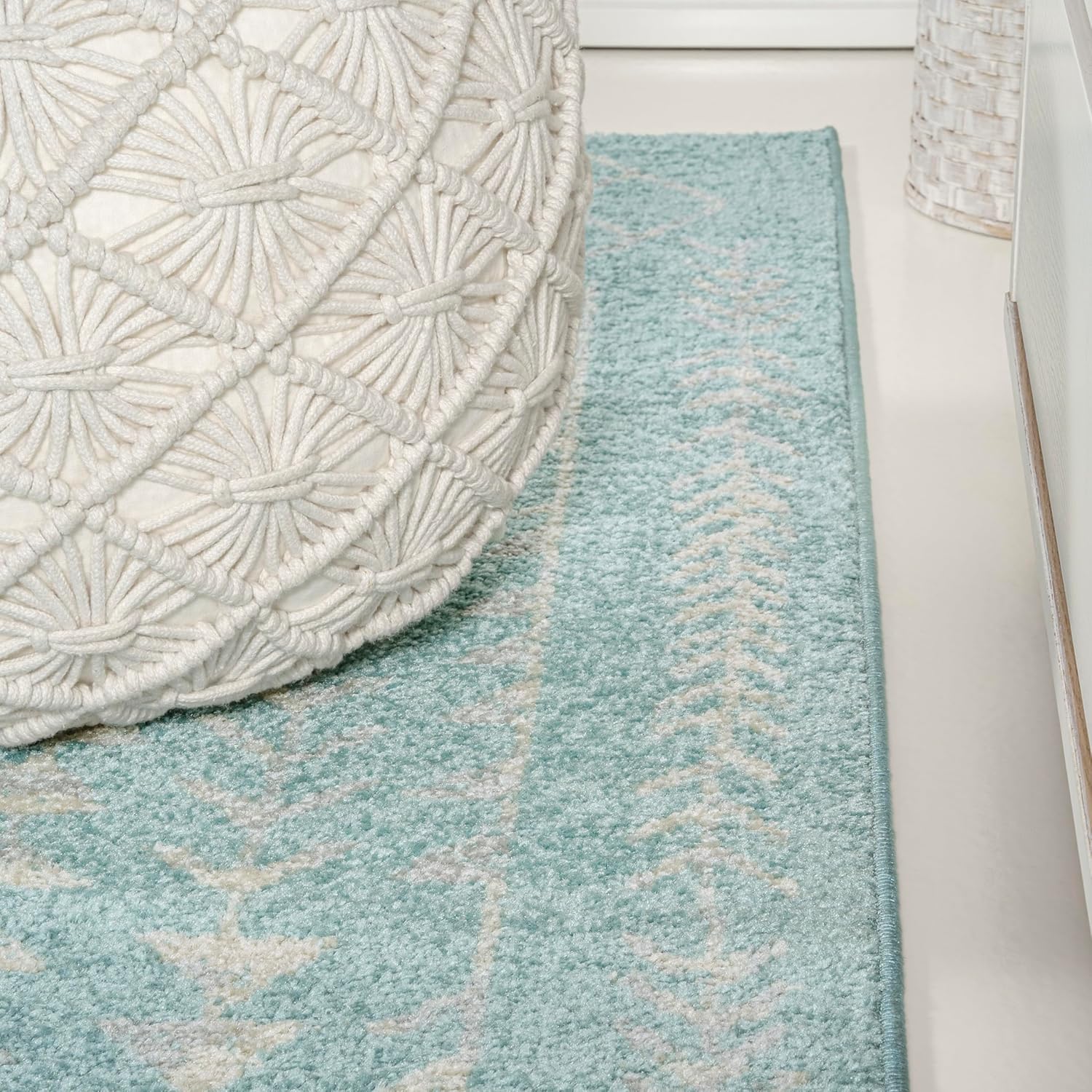 JONATHAN Y Ziri Moroccan Geometric Turquoise/Cream Indoor Area Rug, 4x6, Bohemian, Scandinavian, Easy-Cleaning for Living Room, Bedroom, Kitchen, Pet Friendly, Non-Shedding (MOH210E-4)