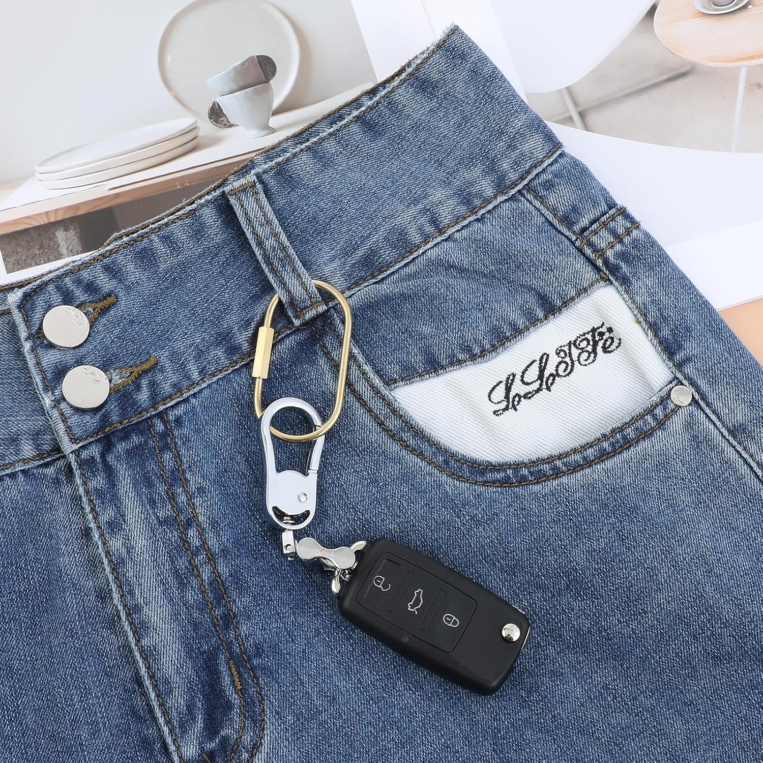 2 PCS Gold Carabiner Clip, Gold Brass Key Ring Screw Lock Keychain Bag Charms, Unisex Screw Carabiner Keyrings, Simple Style Key Charms for Handbags