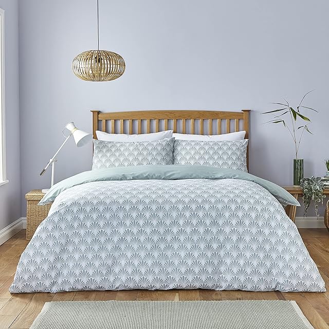 Silentnight Sustainable Art Deco Reversible Sage Green Super Soft Easy Care Cotton Duvet Cover Quilt Bedding Set - Double (200cm x 200cm) + 2 Matching Pillowcase