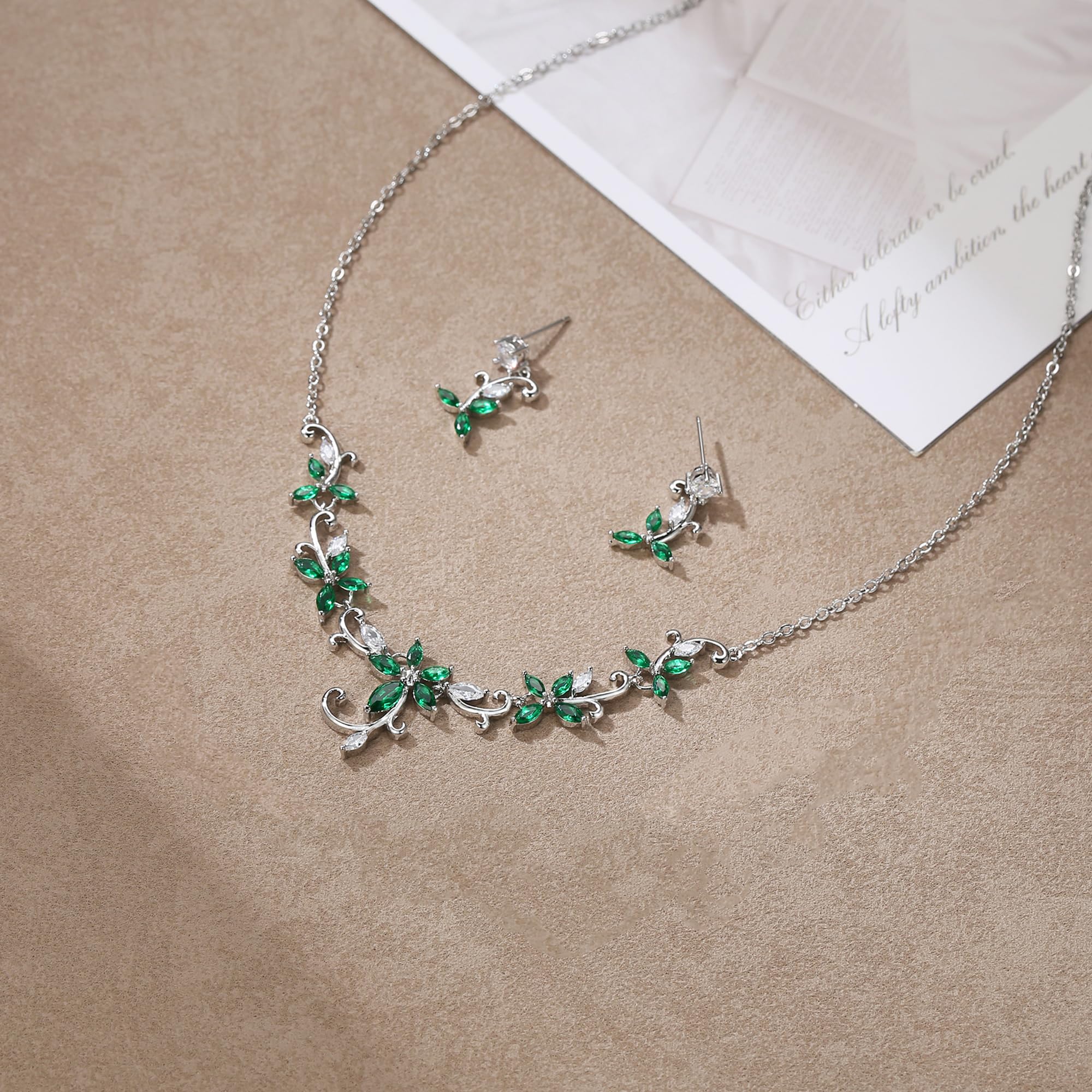 Crysdue Juego de joyas de boda con hojas de flores para novia de novia, circonita cúbica en forma de lágrima elegante collar de vid para bodas, fiestas de graduación, Zirconia cúbica, circonita