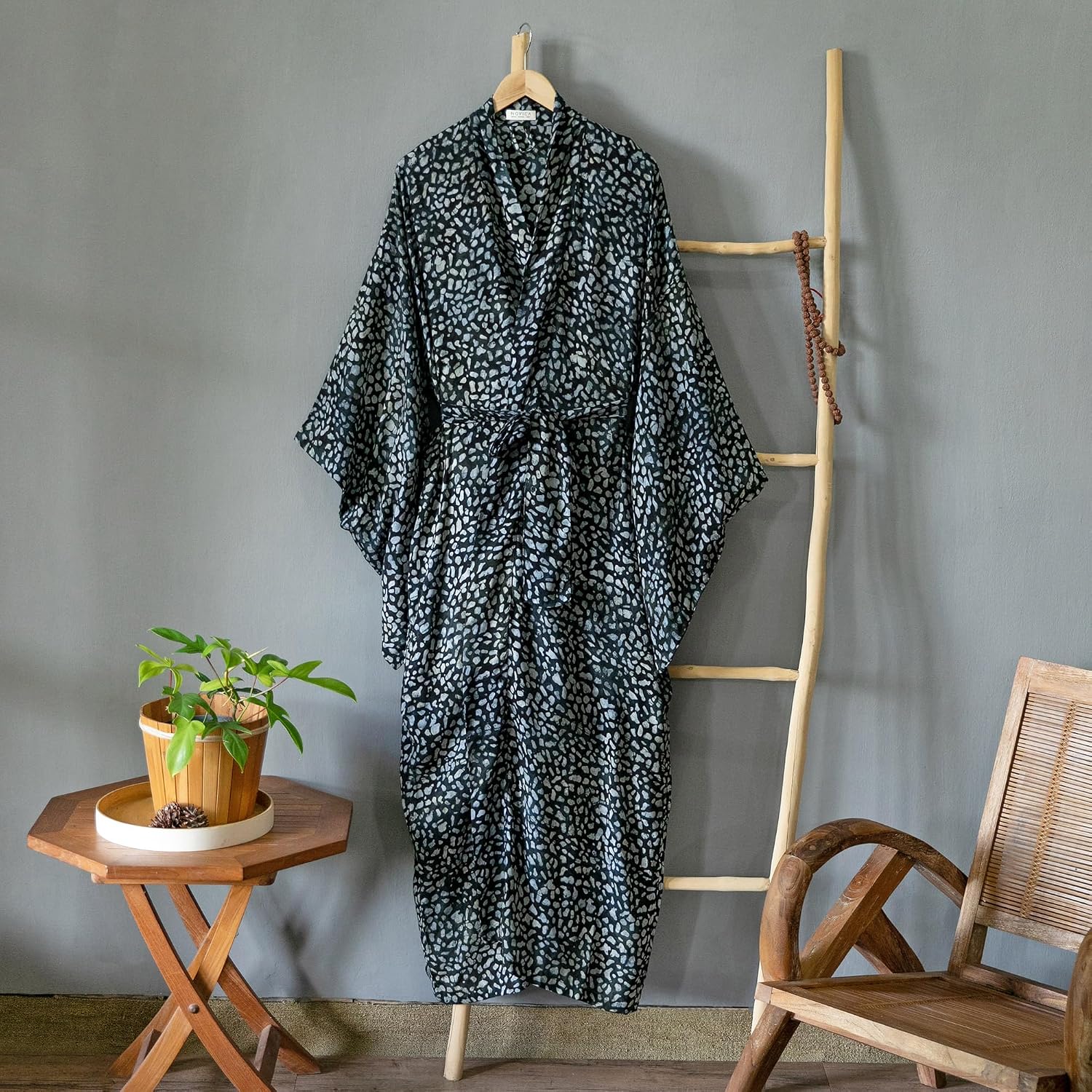 NOVICA Artisan Handmade Rayon Batik Robe Women's Gray Black with Kimono Sleeves Clothing Grey Patterned Indonesia ' Borneo Slate'