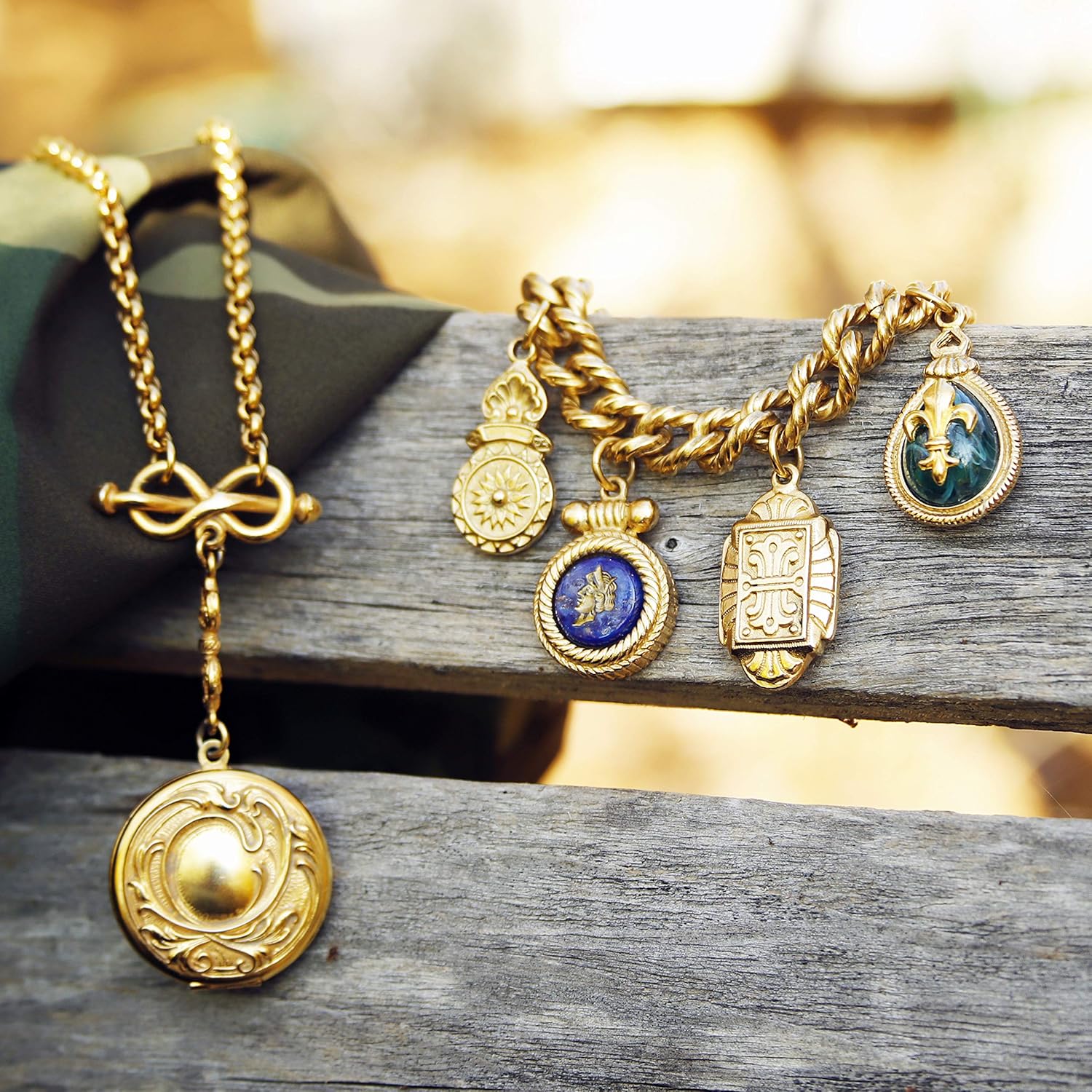 Ben-Amun Jewelry 24k Gold Plated Locket Charms Gold Bracelet, Made in New York, 7 in (11403): Clothing, Shoes & Jewelry