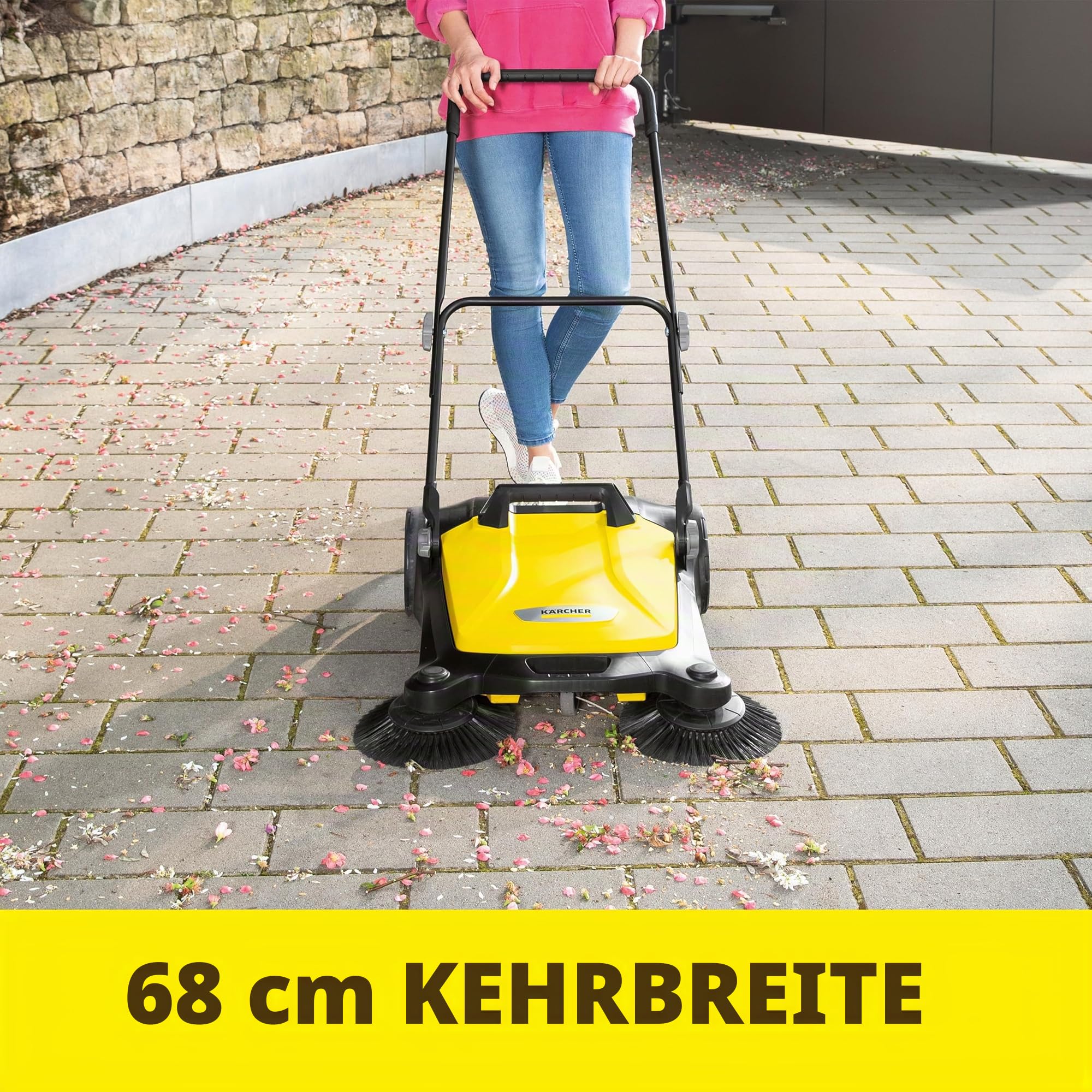 Kärcher S 4 Twin Walk-Behind Outdoor Hand Push Bodenkehrer – 5,25 Gallonen Kapazität, 68,1 cm Kehrbreite, fegt 26.000 Quadratmeter/Stunde
