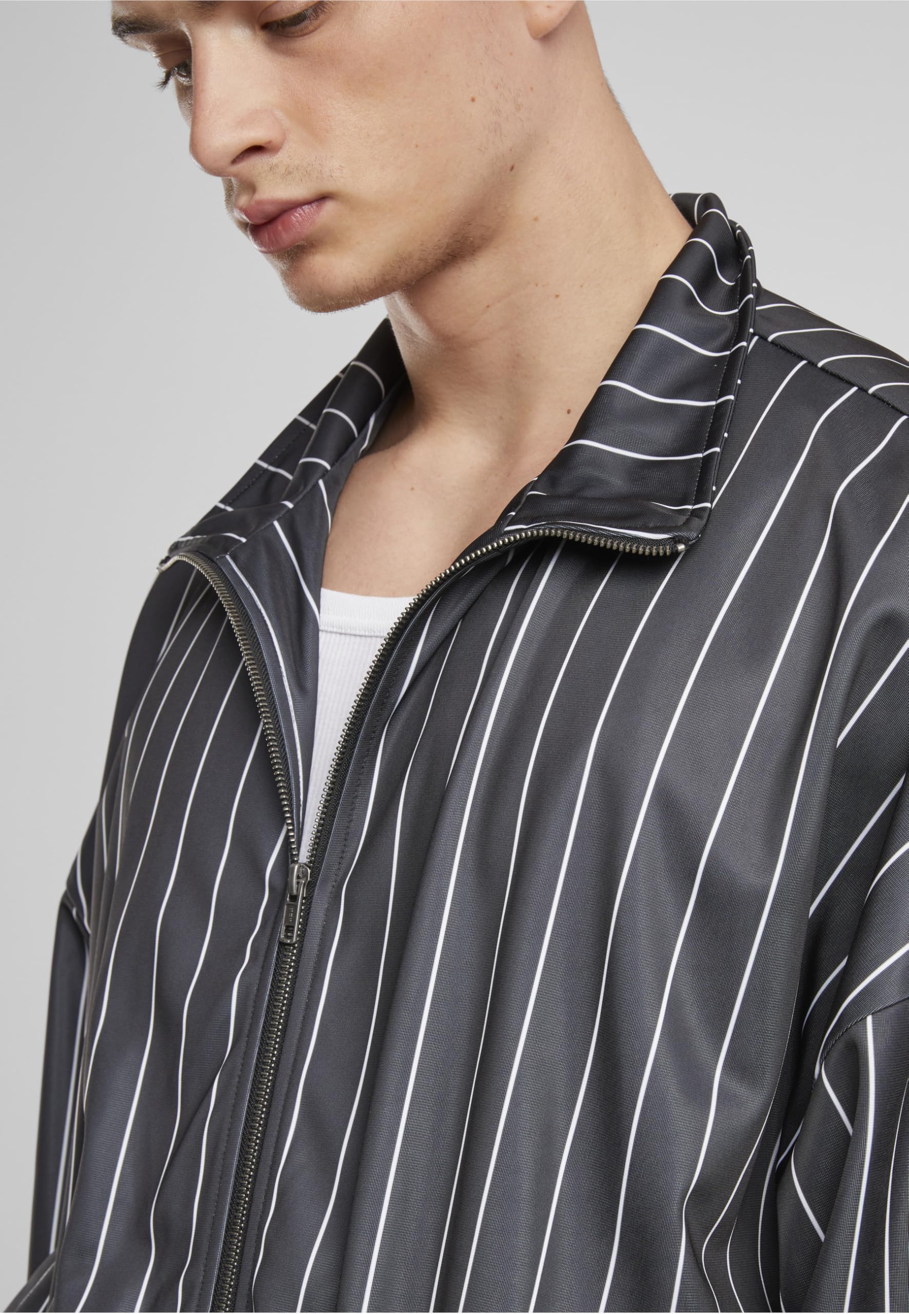 Urban Classics Męska kurtka sportowa Pinstripe Trackjacket, męska kurtka treningowa z zamkiem błyskawicznym, rozmiary S-5XL, czarny/biały, M