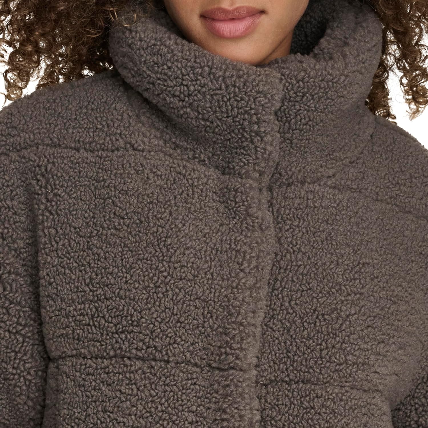 Levi's Women's Shortie Patchwork Quilted Teddy Coat - Image 5